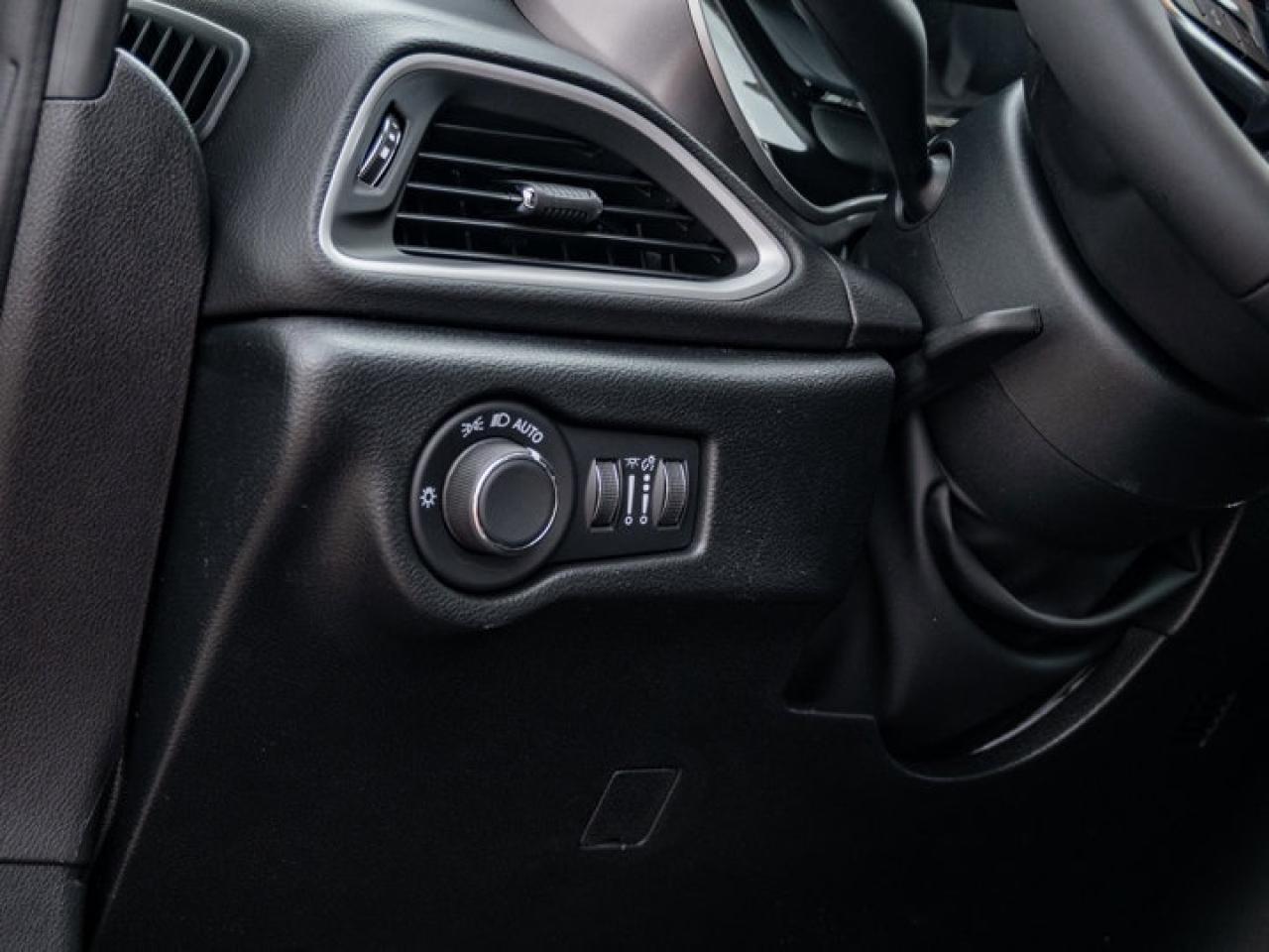 2026 Dodge Grand Caravan SXT Photo