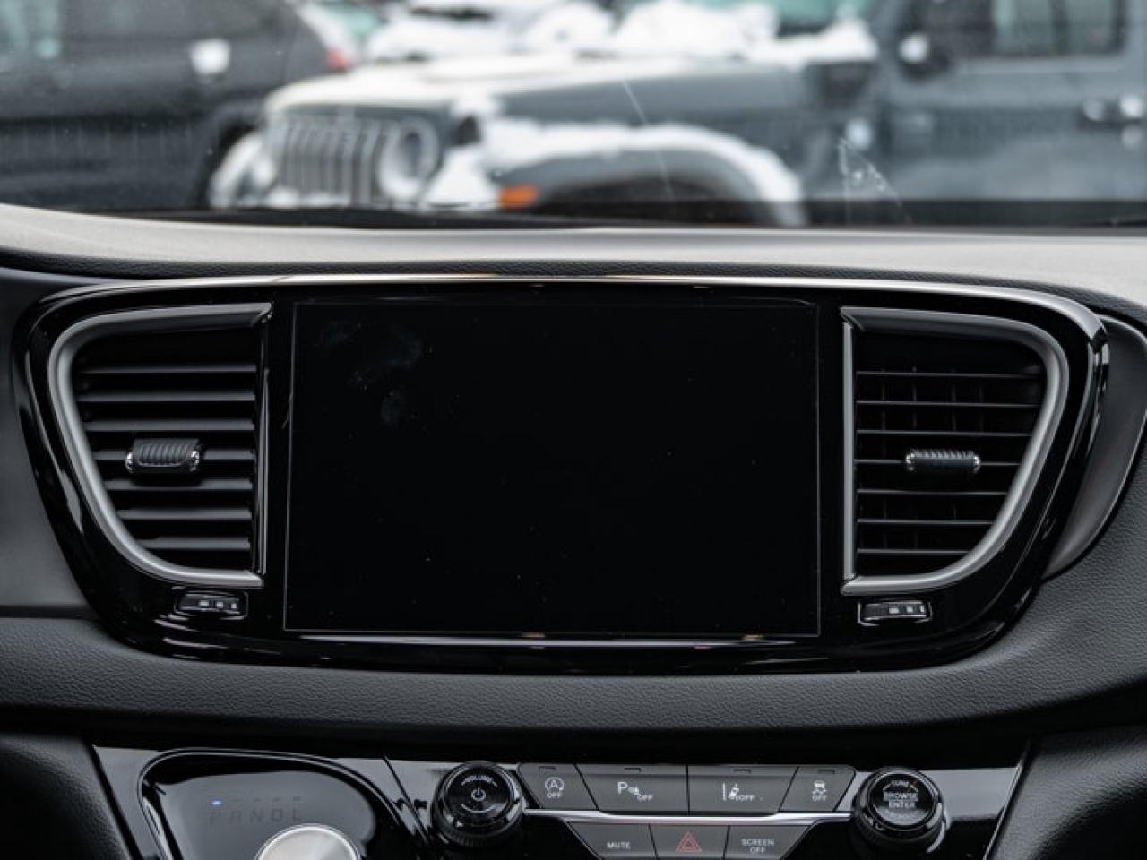 2026 Dodge Grand Caravan SXT Photo