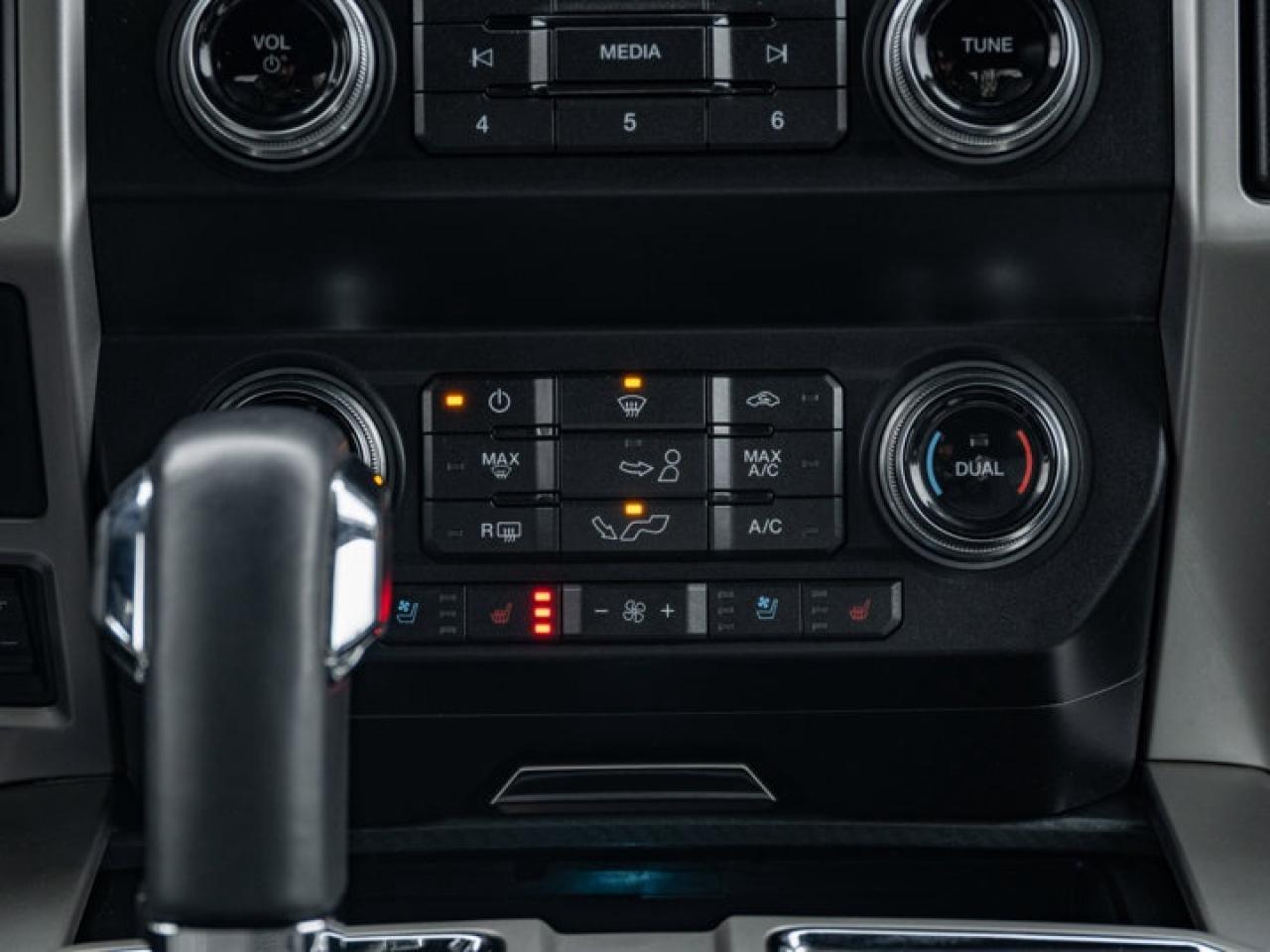 2019 Ford F-150 Lariat Photo