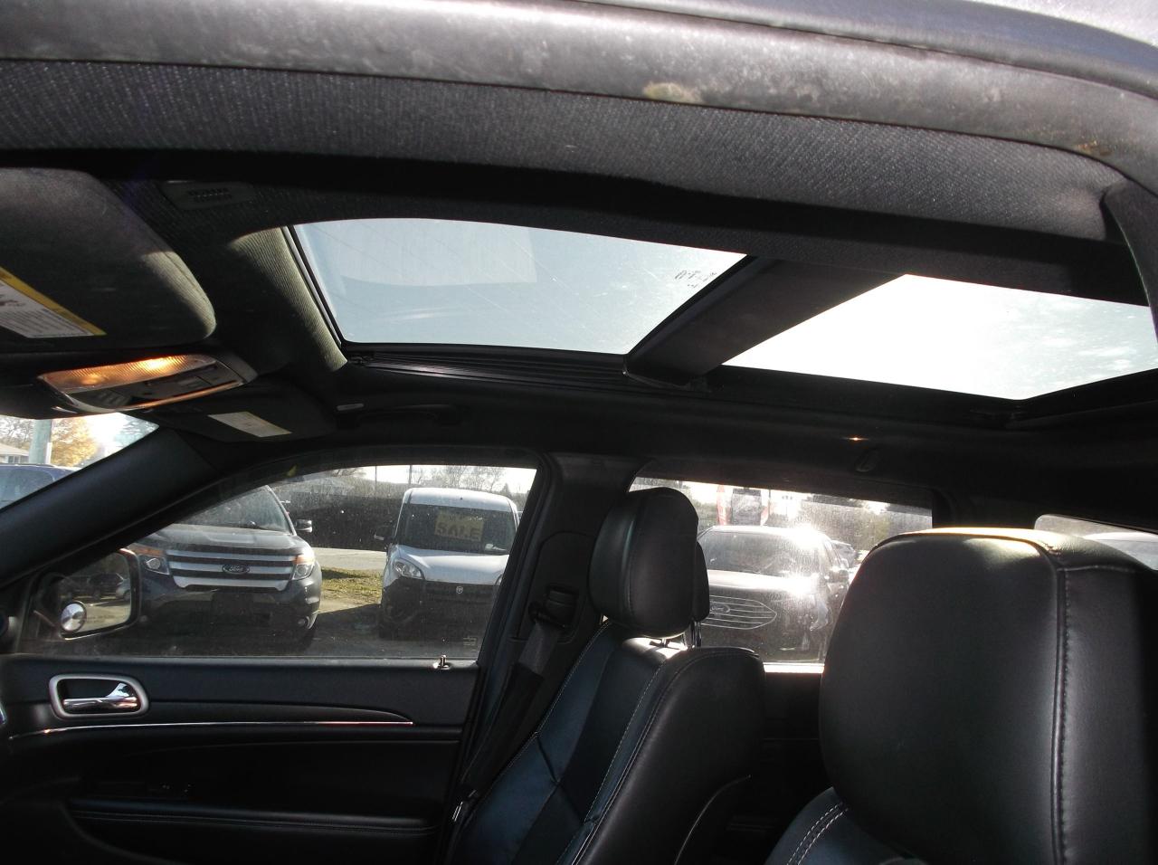 2017 Jeep Grand Cherokee AWD LIMITED - Photo #9