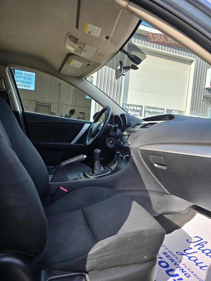 2012 Mazda MAZDA3 GS-SKY - Photo #13