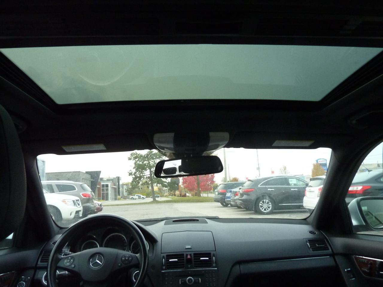 2009 Mercedes-Benz C-Class 3.0L - Photo #12