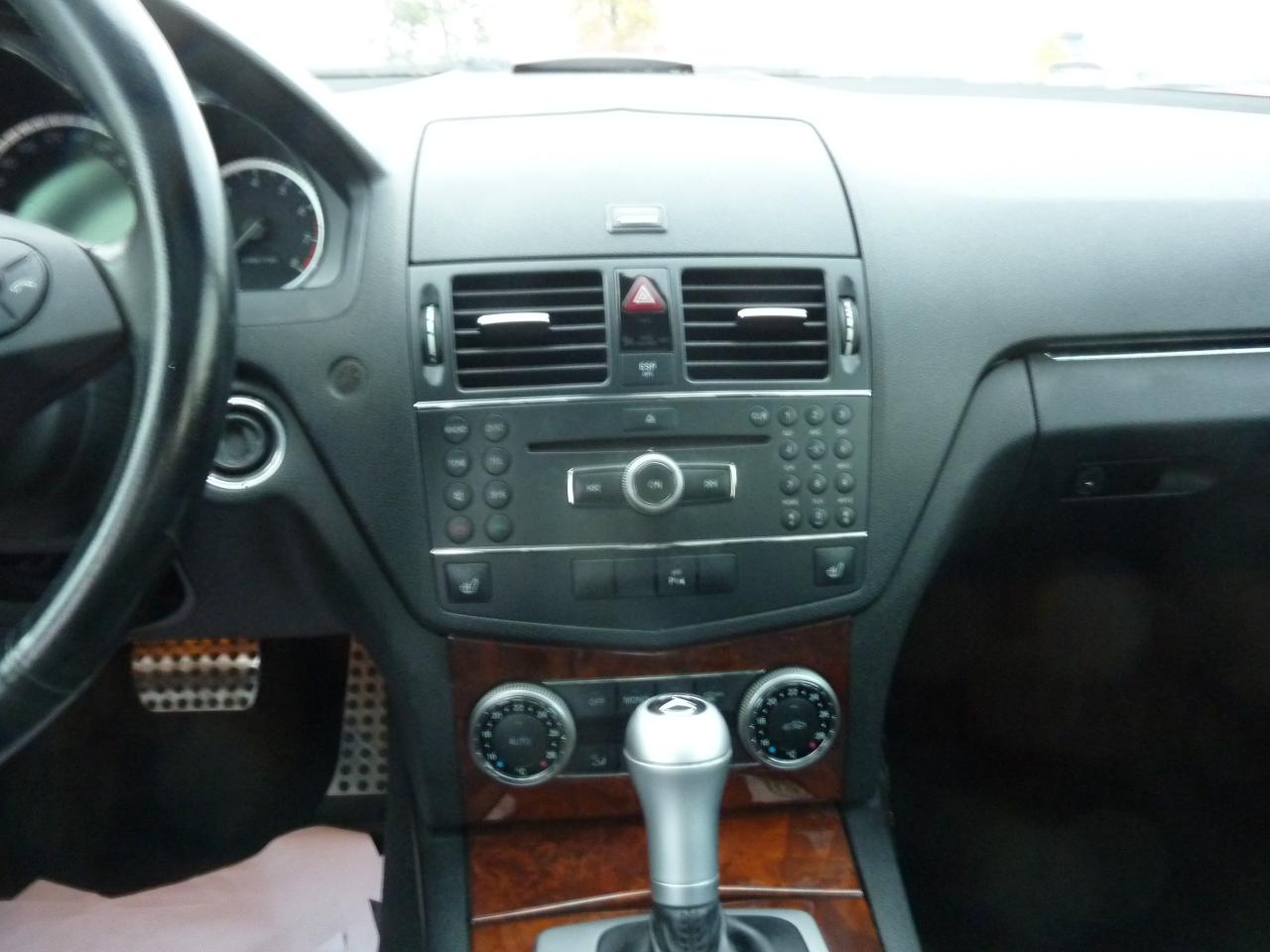 2009 Mercedes-Benz C-Class 3.0L - Photo #11