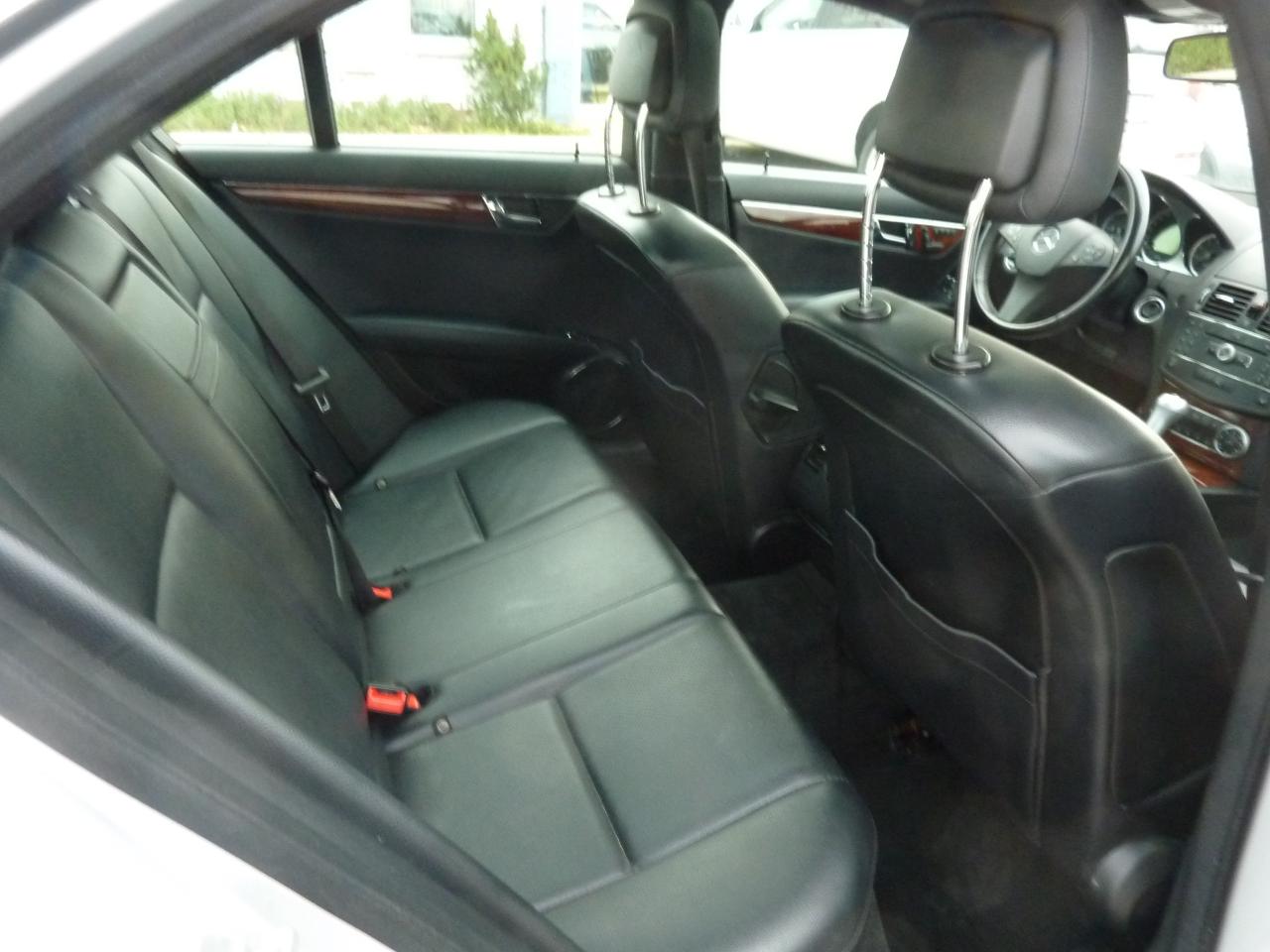 2009 Mercedes-Benz C-Class 3.0L - Photo #13