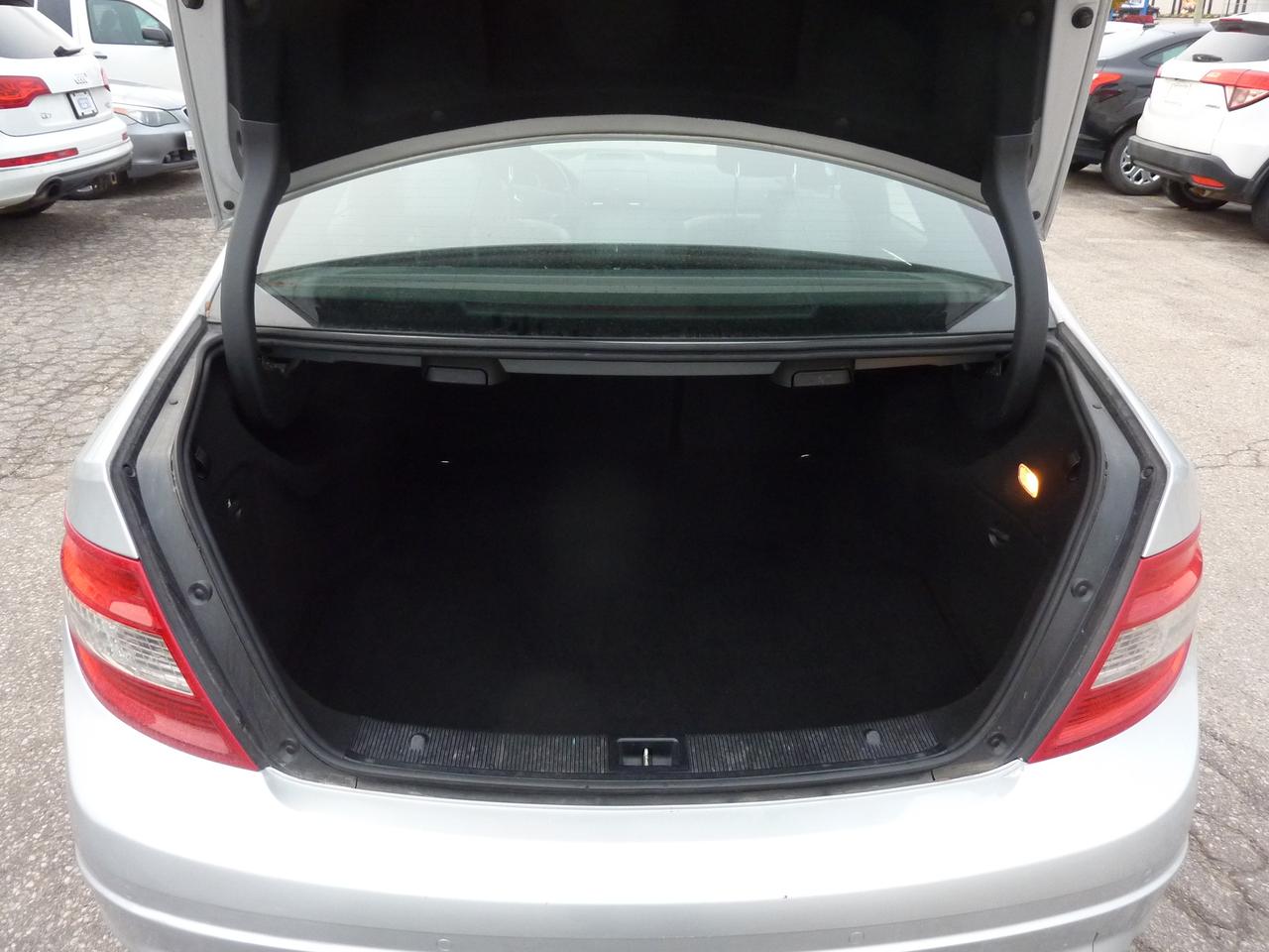 2009 Mercedes-Benz C-Class 3.0L Photo