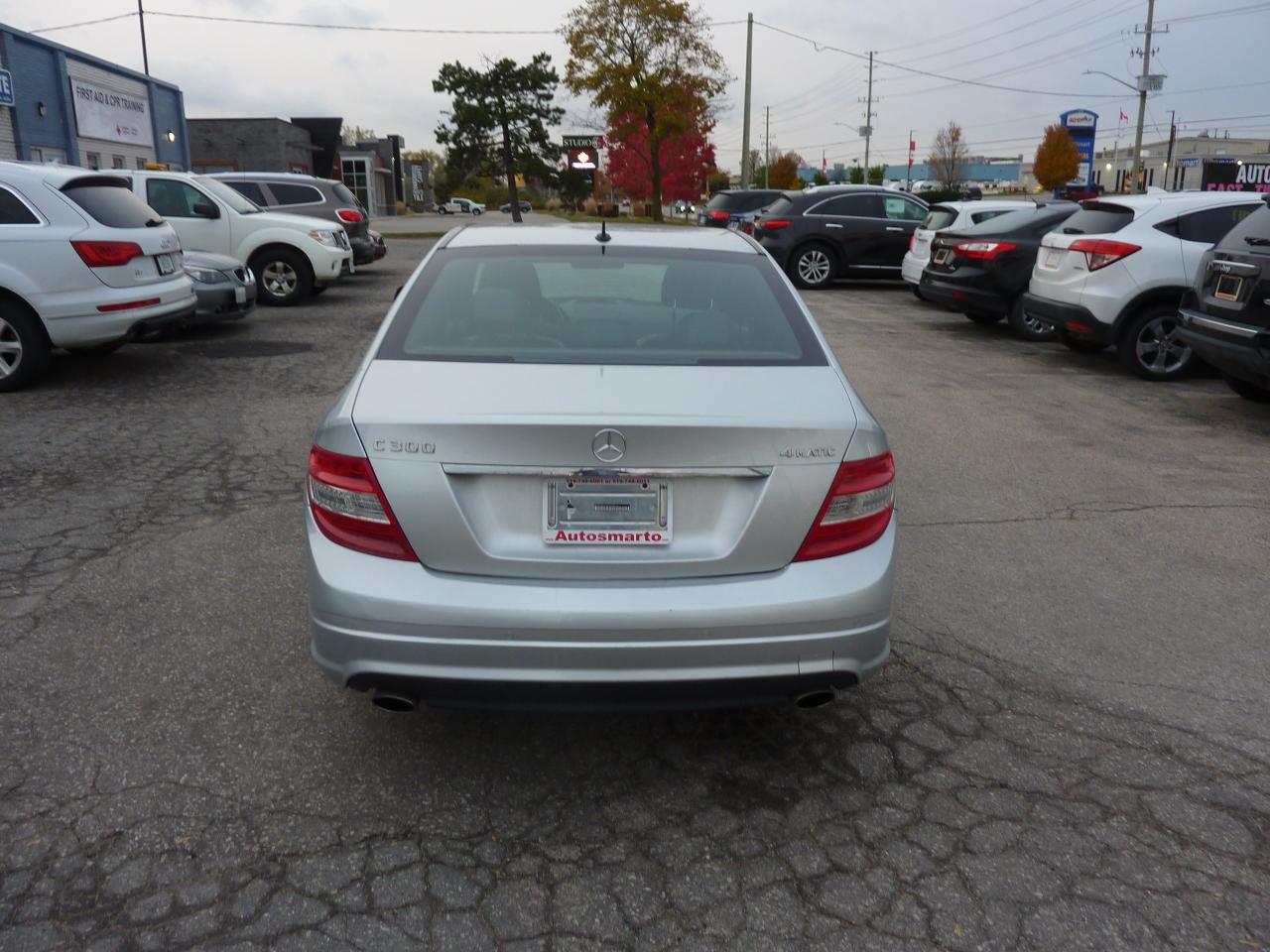 2009 Mercedes-Benz C-Class 3.0L - Photo #6