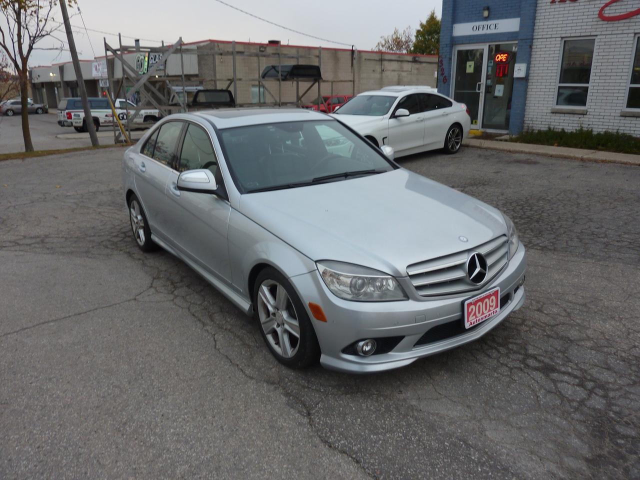 2009 Mercedes-Benz C-Class 3.0L Photo2