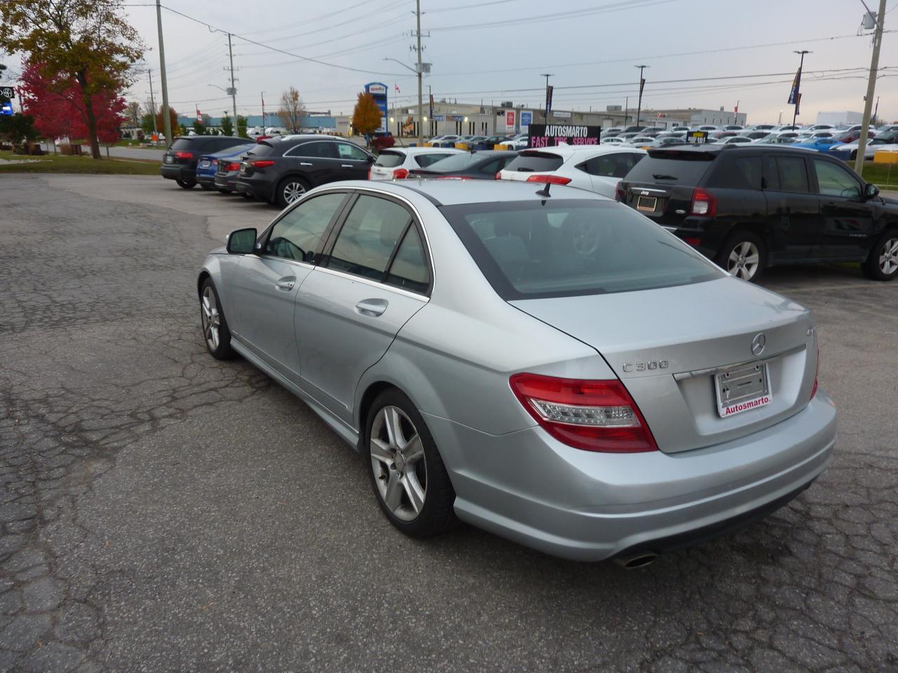 2009 Mercedes-Benz C-Class 3.0L - Photo #7