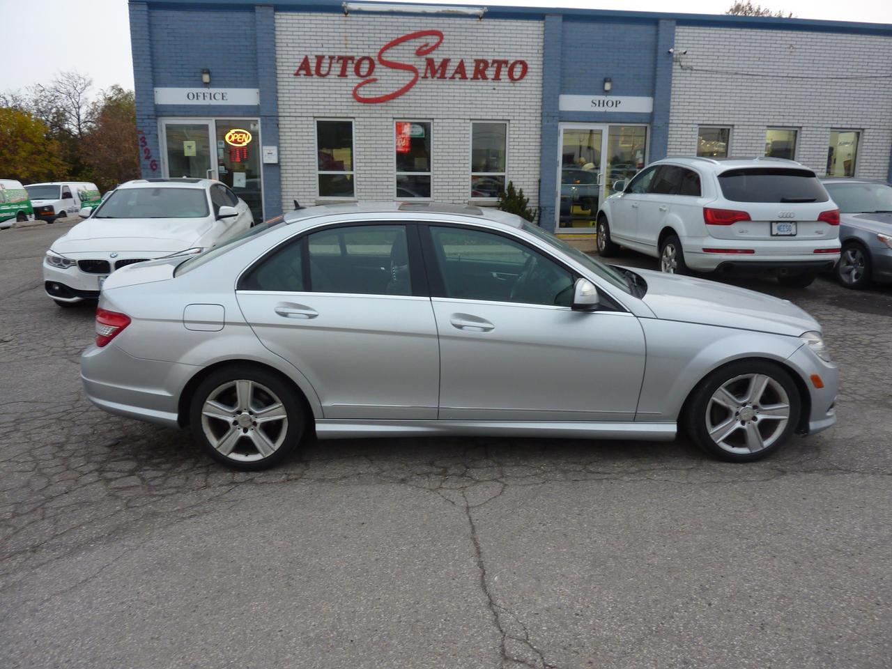 2009 Mercedes-Benz C-Class 3.0L Photo3