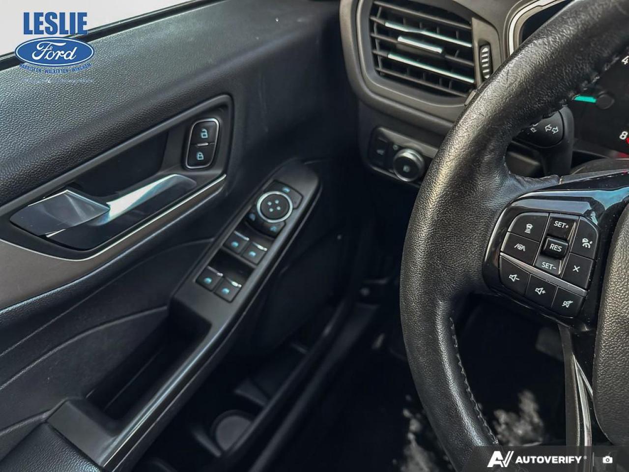 2021 Ford Escape SEL AWD Photo