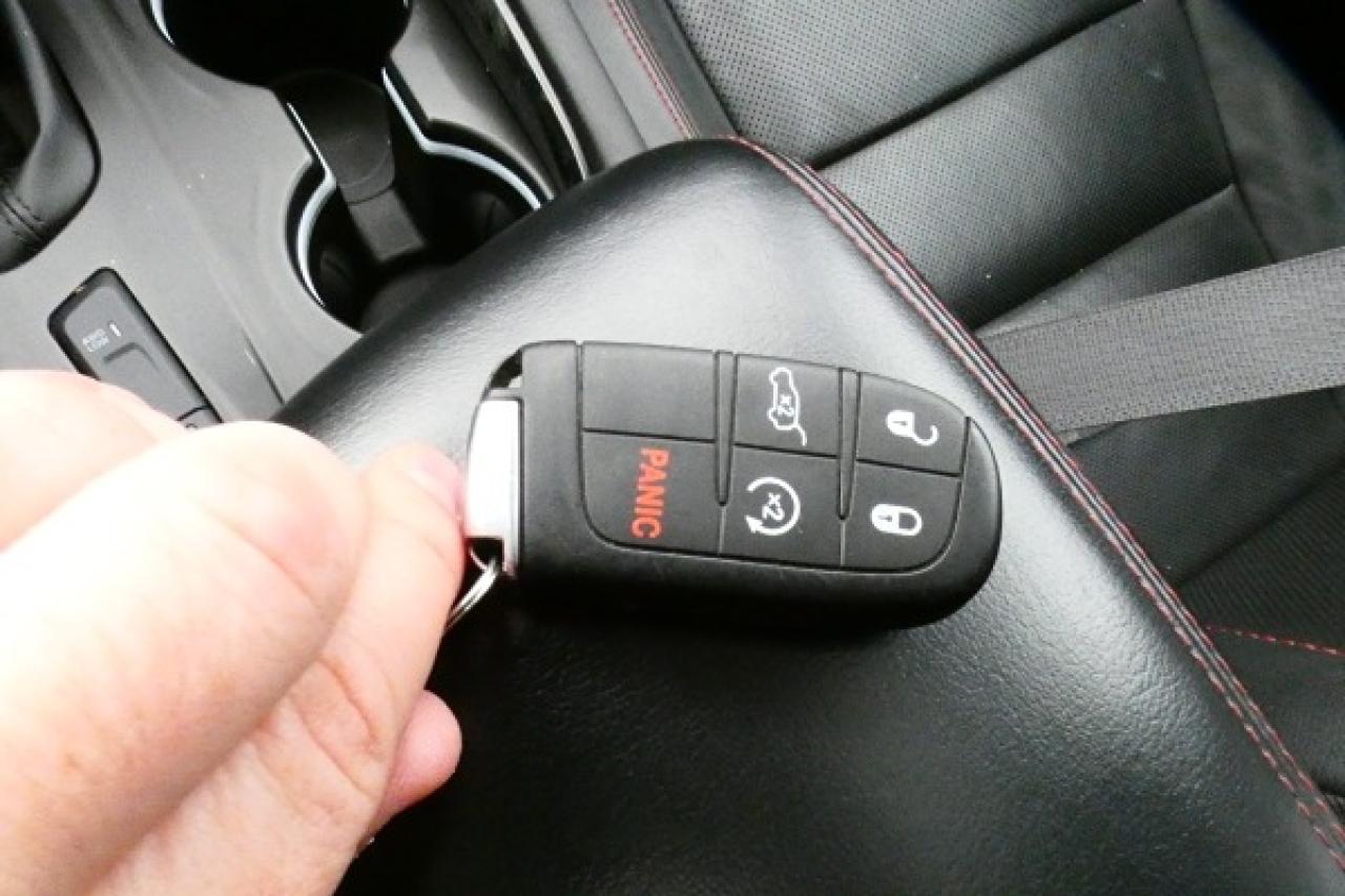 2024 Dodge Durango R/T Plus AWD w/H&C L, Htd wheel, S/R, NAV, BUC - Photo #22