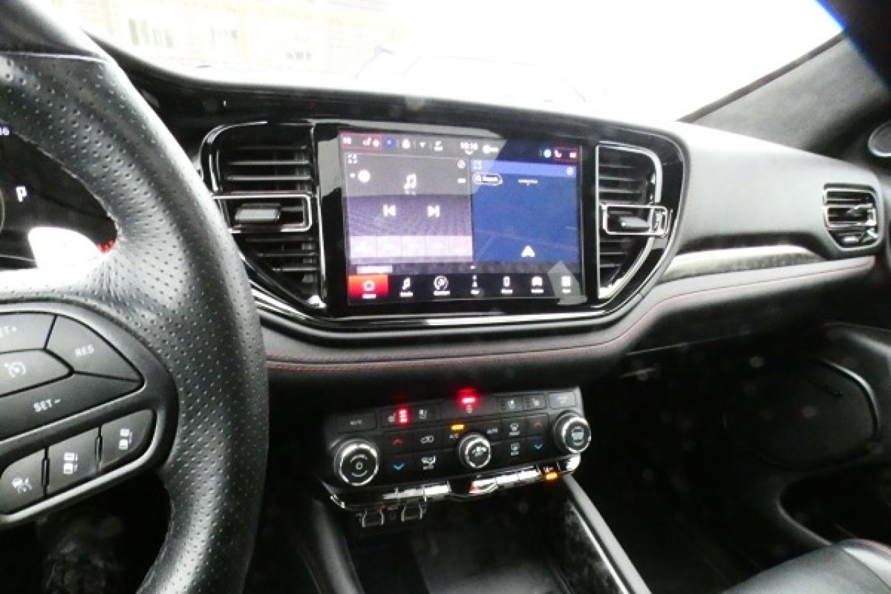 2024 Dodge Durango R/T Plus AWD w/H&C L, Htd wheel, S/R, NAV, BUC - Photo #16