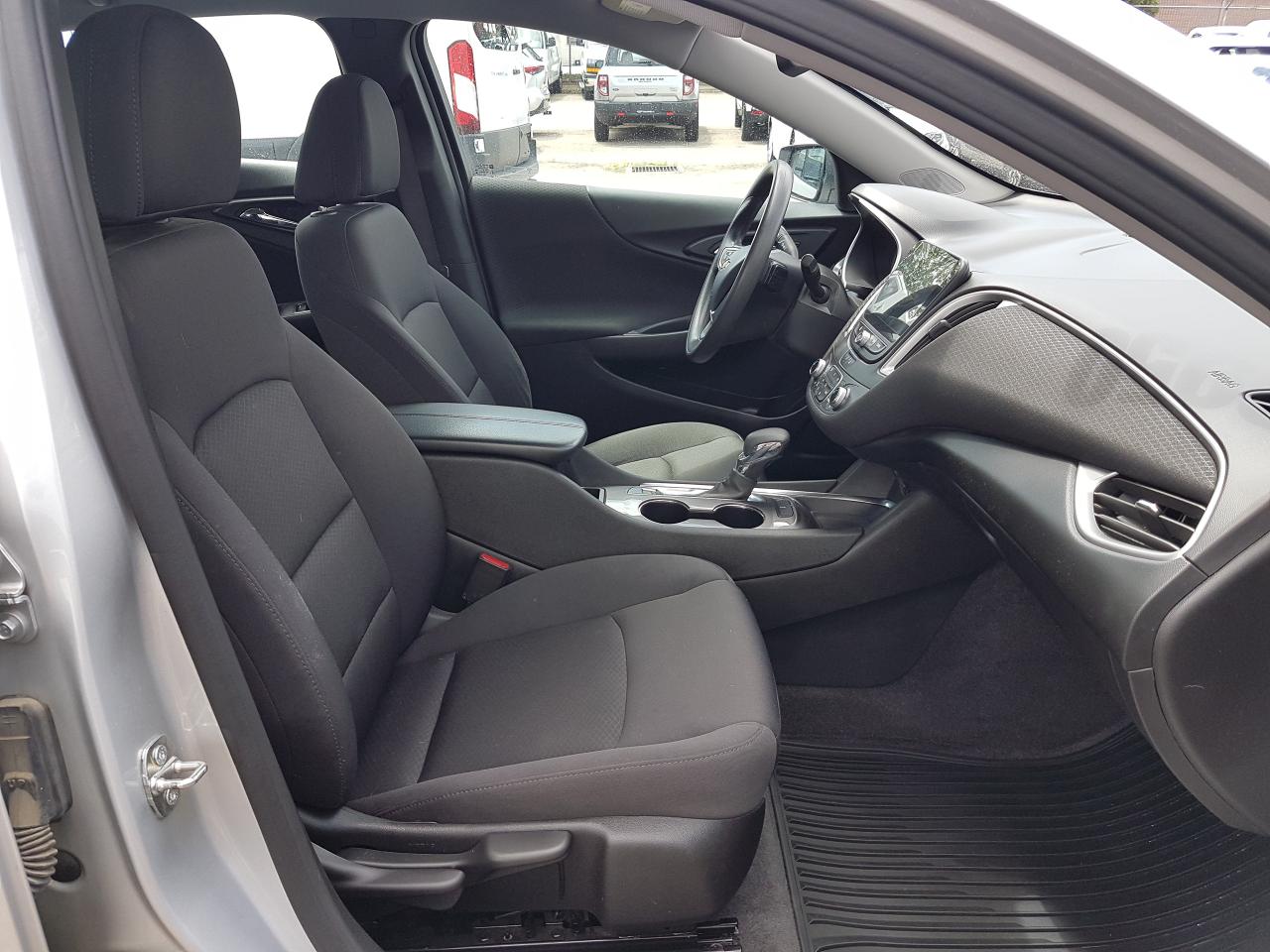 2022 Chevrolet Malibu LT *HEATED SEATS-BLUETOOTH* Photo