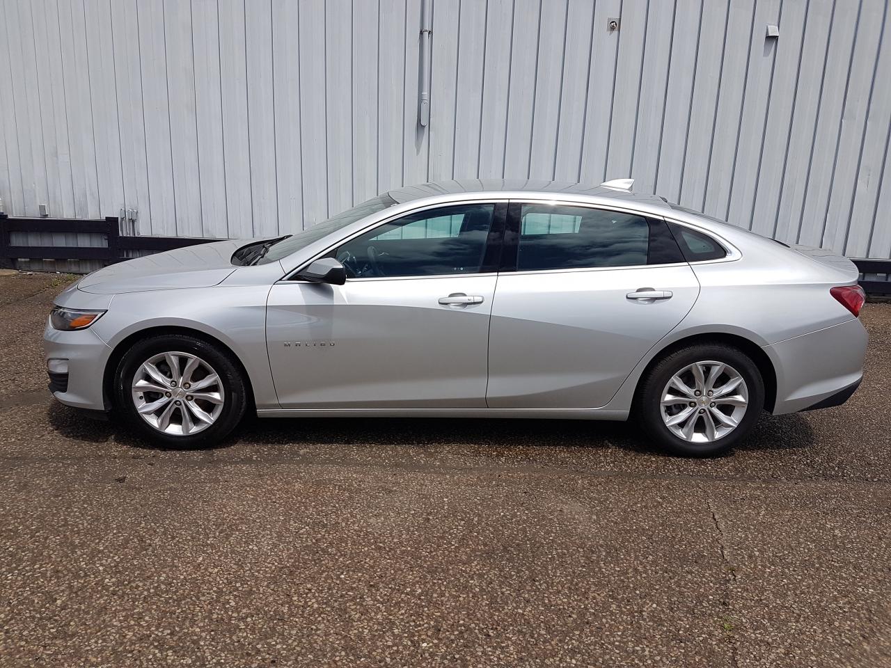 2022 Chevrolet Malibu LT *HEATED SEATS-BLUETOOTH* Photo