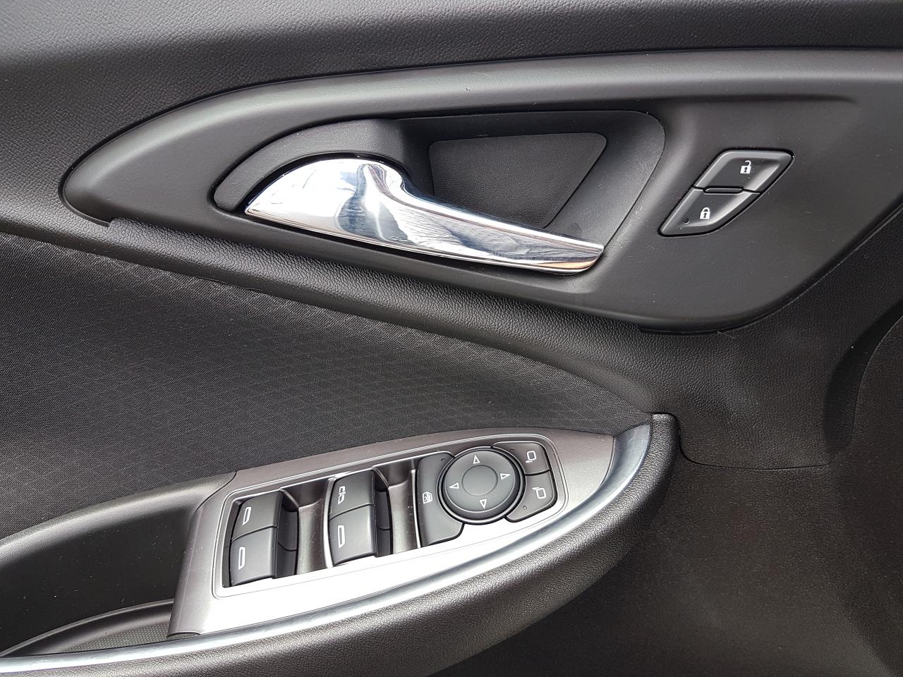 2022 Chevrolet Malibu LT *HEATED SEATS-BLUETOOTH* Photo