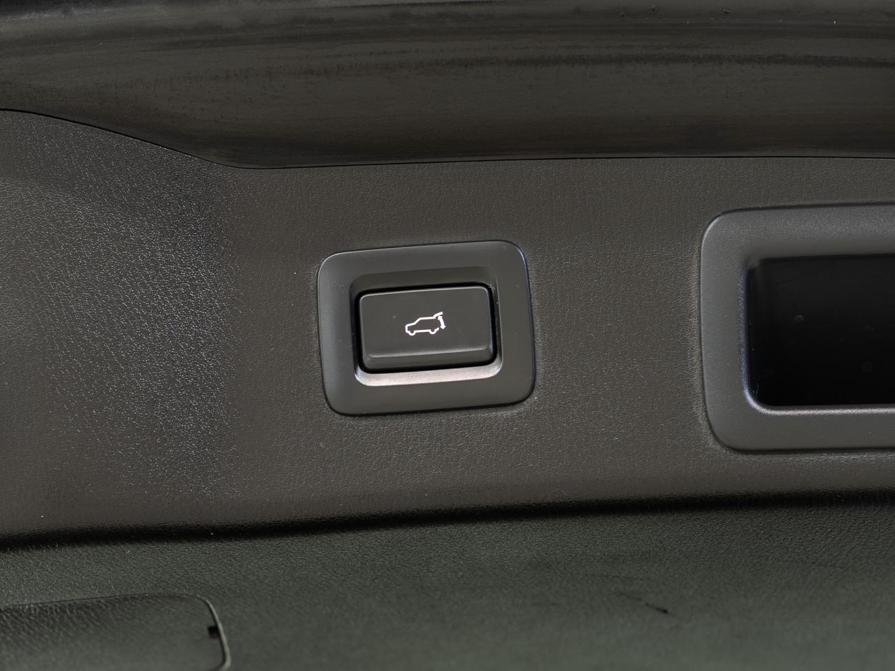 2021 Mazda CX-5 KURO | AWD | Red Leather | Sunroof | BSM | CarPlay Photo