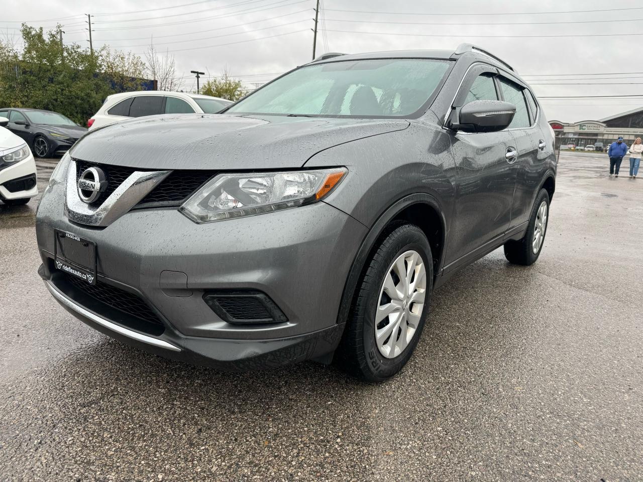 Used 2014 Nissan Rogue S for sale in Woodbridge, ON