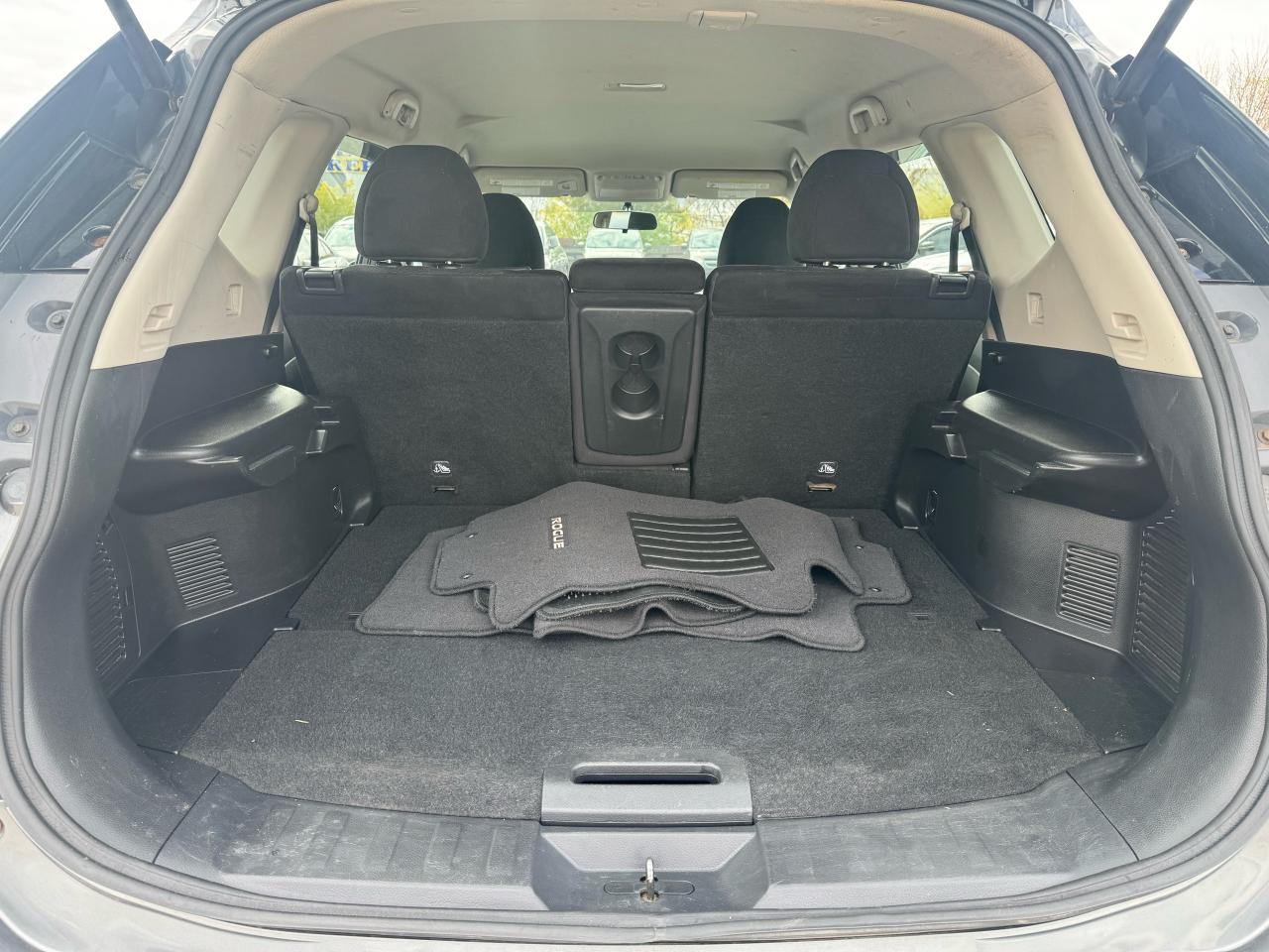 2014 Nissan Rogue S Photo