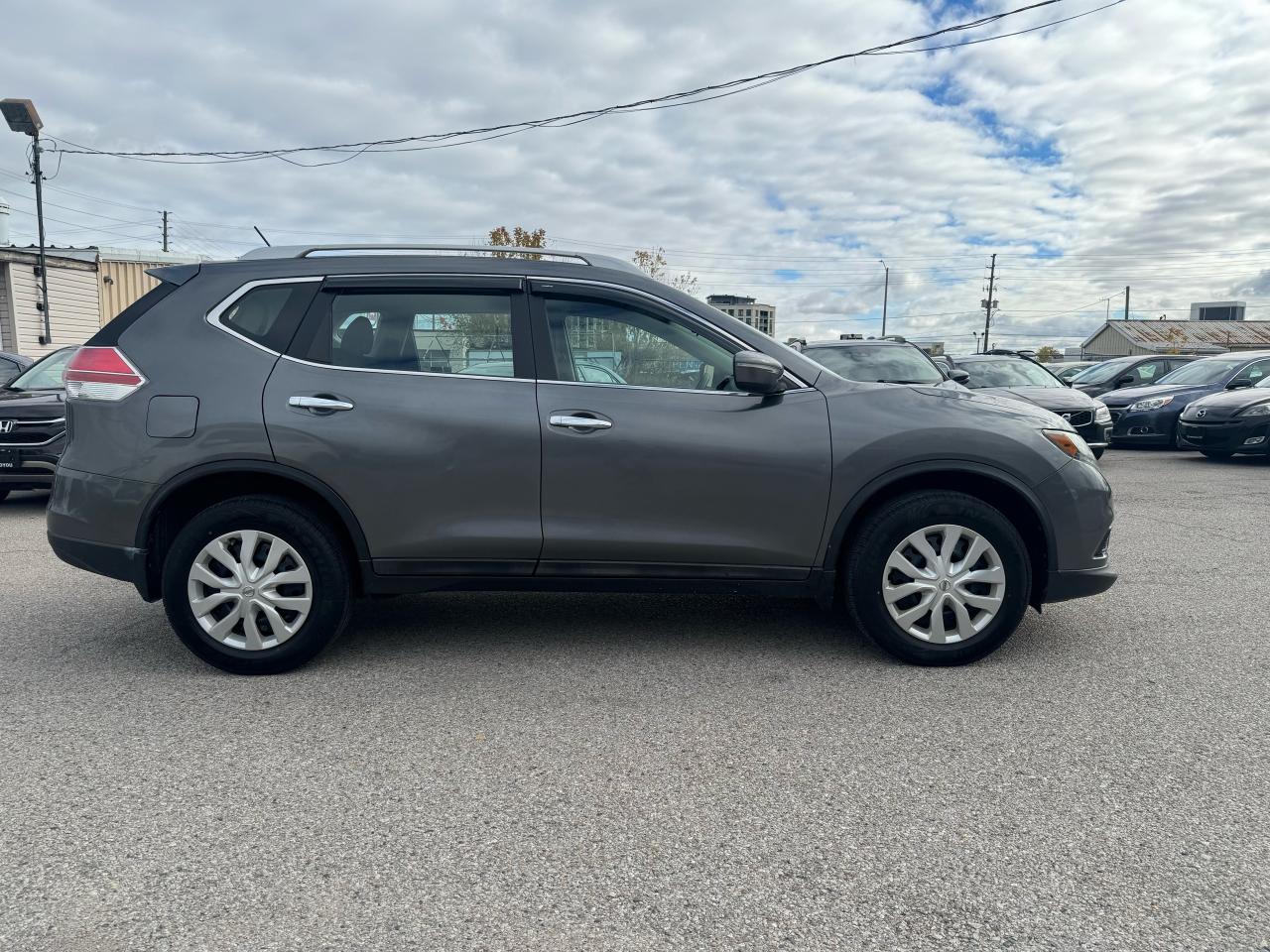 2014 Nissan Rogue S Photo