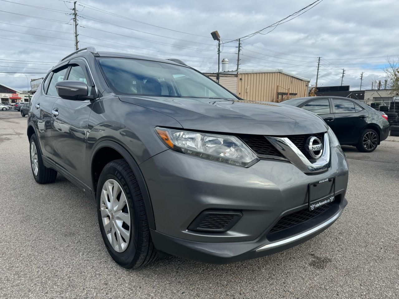 2014 Nissan Rogue S - Photo #3