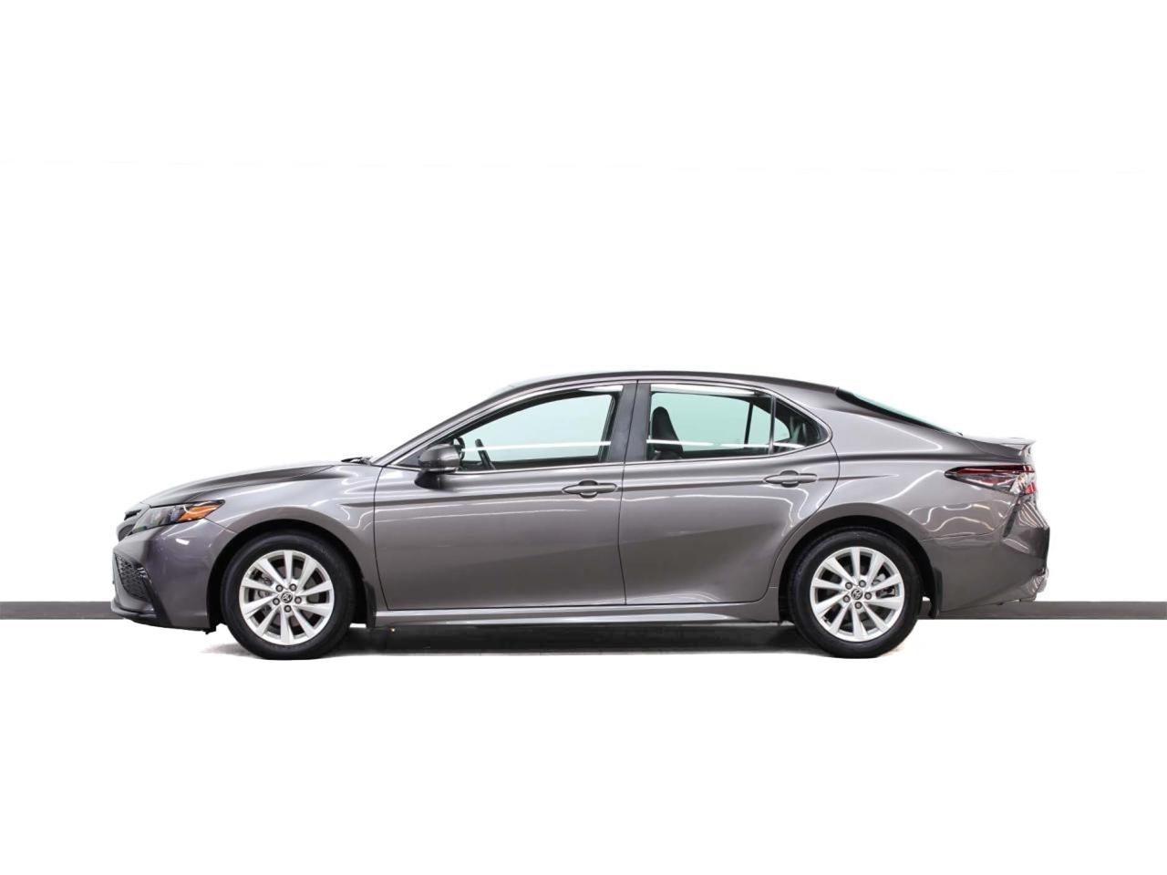 2024 Toyota Camry SE | Leather | LaneDep | Heated Seats | CarPlay