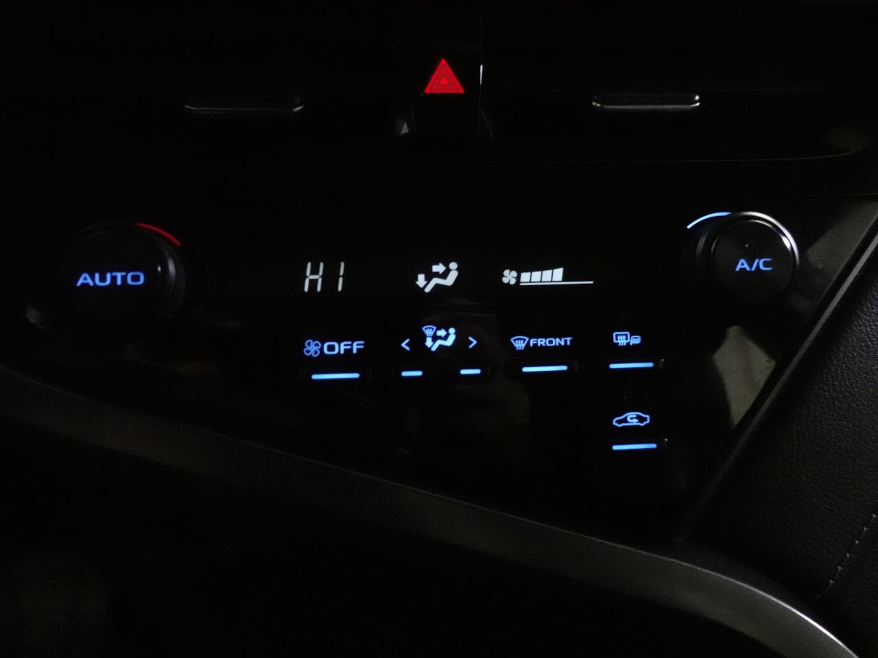 2024 Toyota Camry SE | Leather | LaneDep | Heated Seats | CarPlay