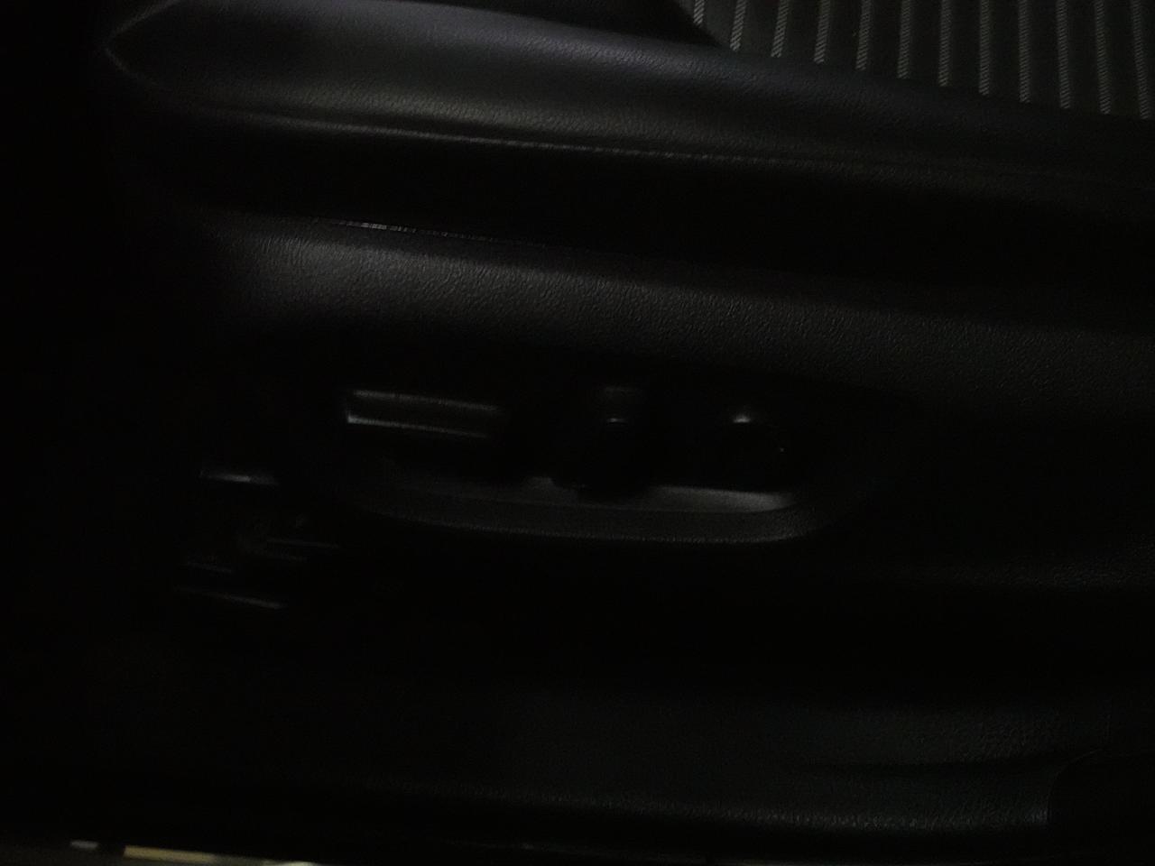 2024 Toyota Camry SE | Leather | LaneDep | Heated Seats | CarPlay Photo