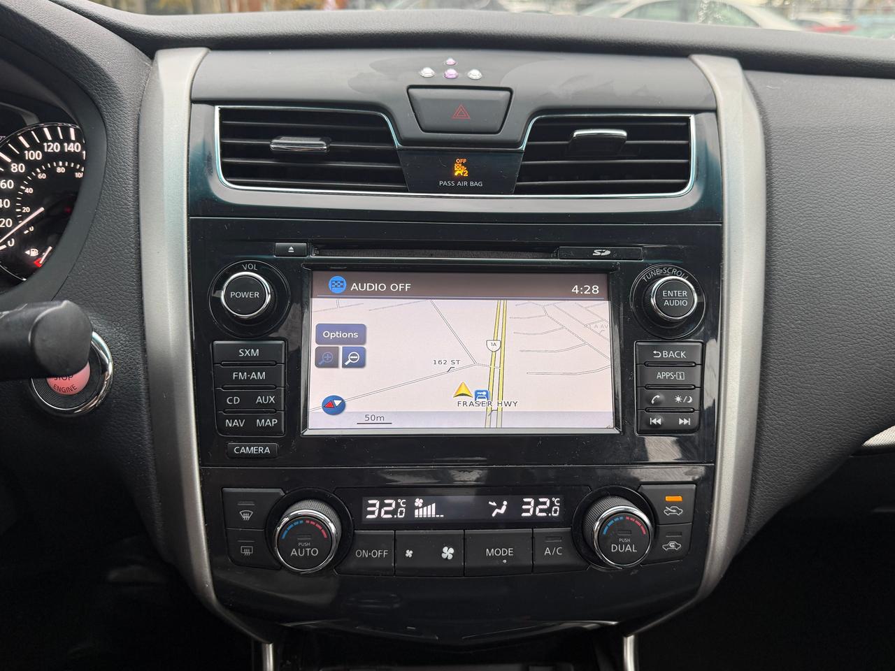2015 Nissan Altima 2.5 FINANCING AVAILABLE Photo13