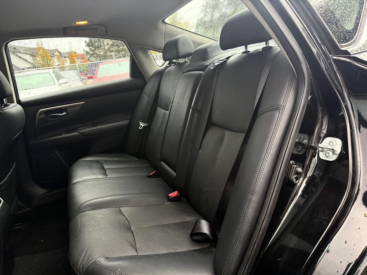 2015 Nissan Altima 2.5 FINANCING AVAILABLE Photo15