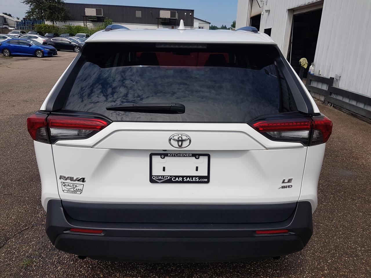2022 Toyota RAV4 LE AWD *HEATED SEATS* Photo