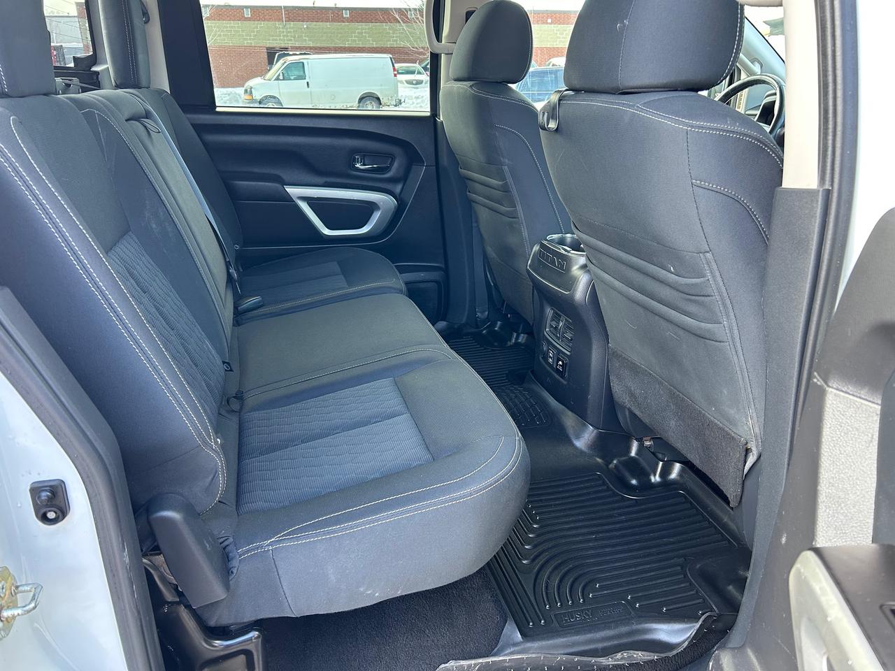 2019 Nissan Titan SV Photo