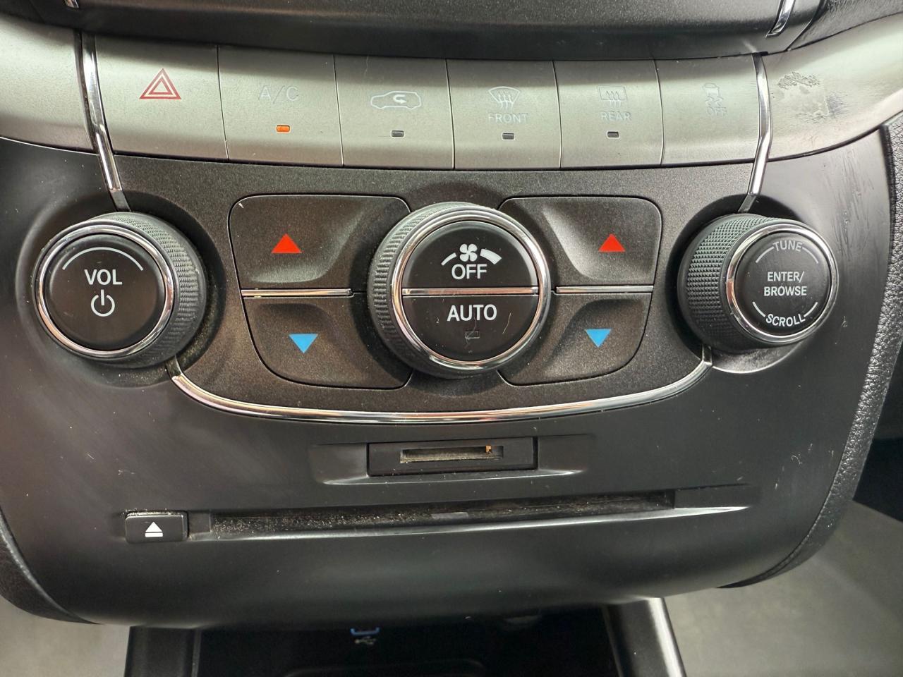 2018 Dodge Journey Crossroad - Photo #16