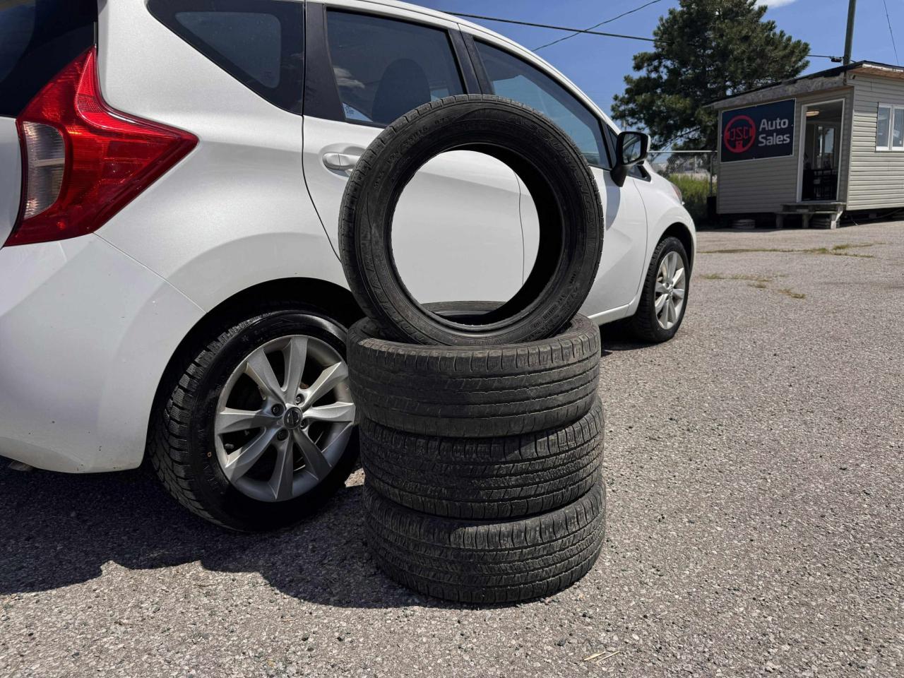 2016 Nissan Versa Note SL - Photo #18