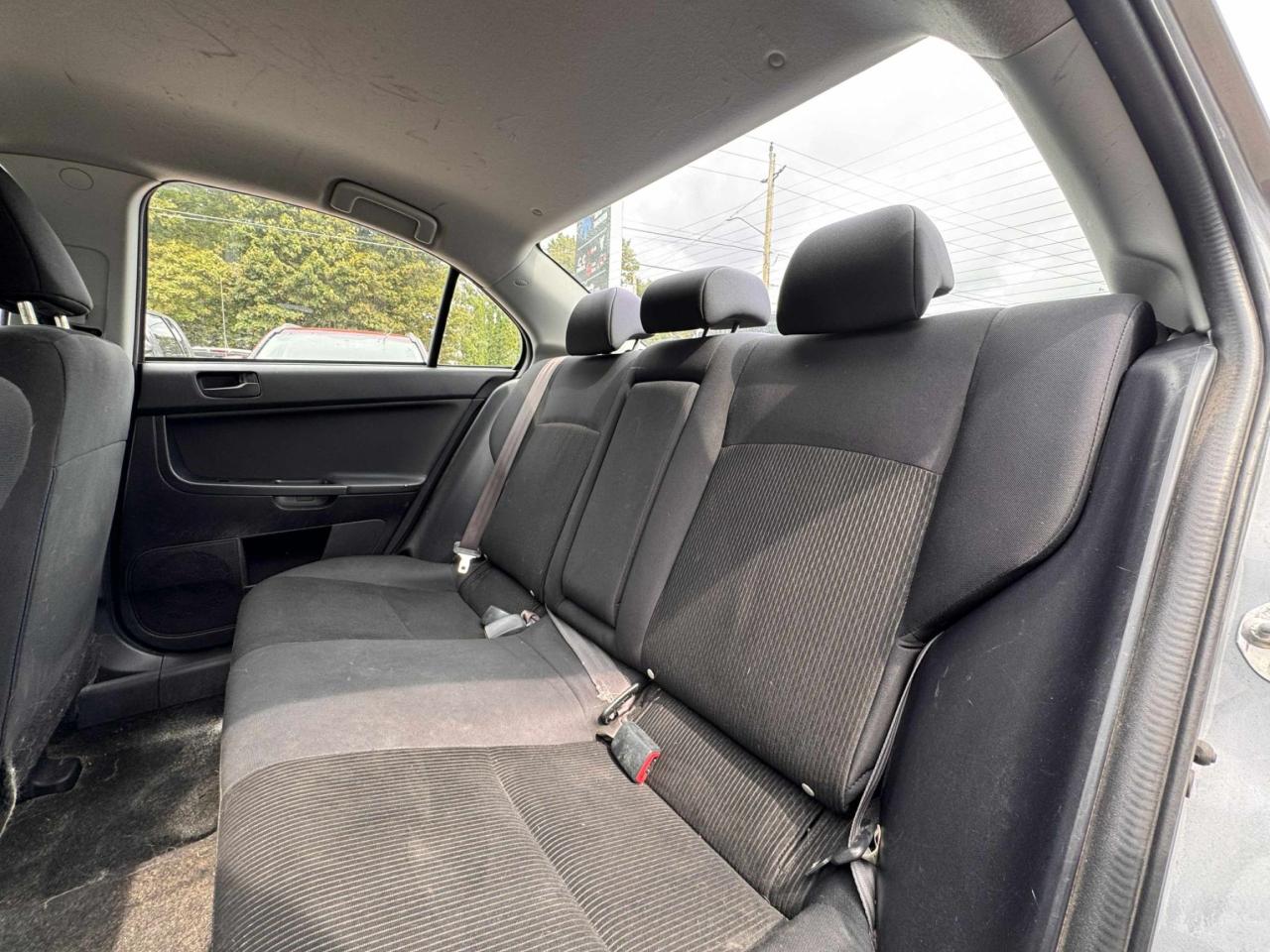 2017 Mitsubishi Lancer ES - Photo #16