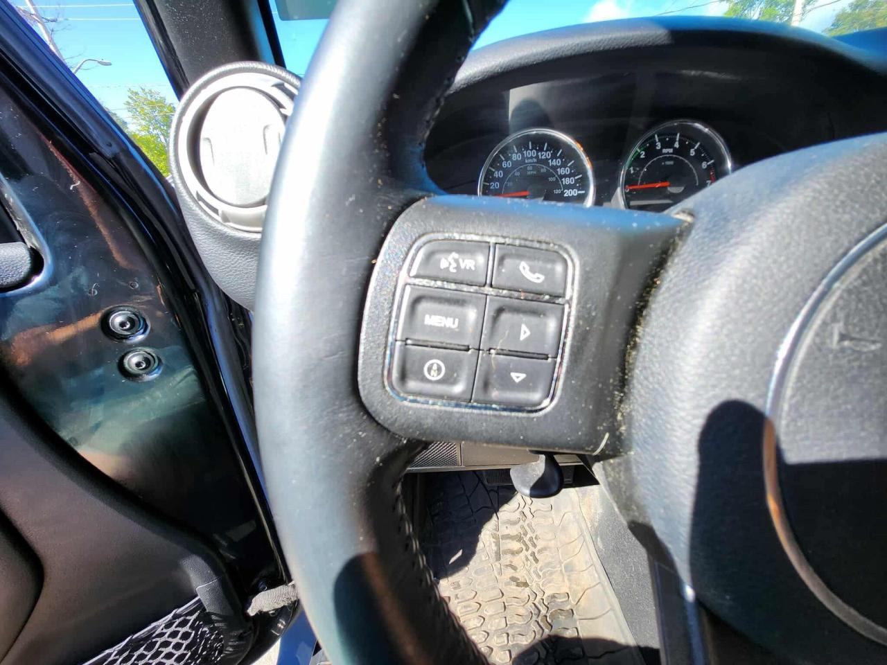 2016 Jeep Wrangler 4WD 4DR SAHARA - Photo #10