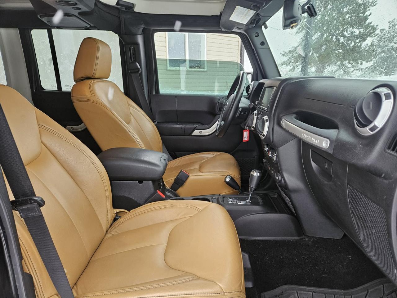 2016 Jeep Wrangler Unlimited Sahara 4WD Photo