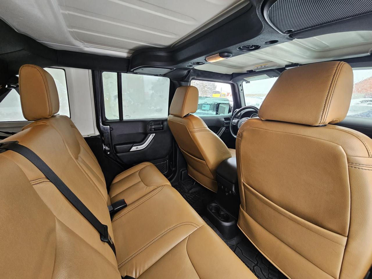 2016 Jeep Wrangler Unlimited Sahara 4WD Photo