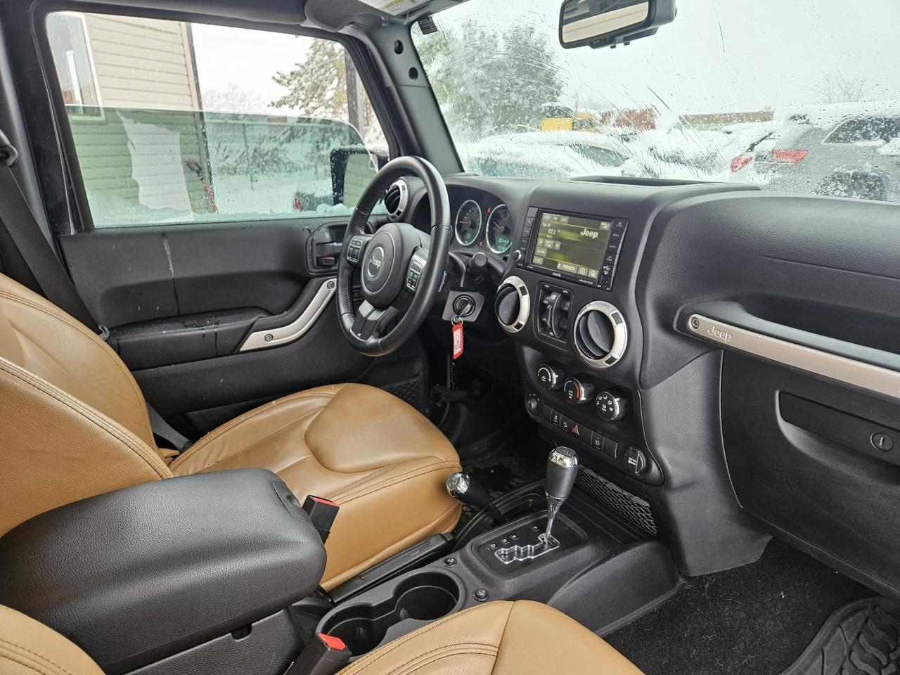 2016 Jeep Wrangler Unlimited Sahara 4WD Photo