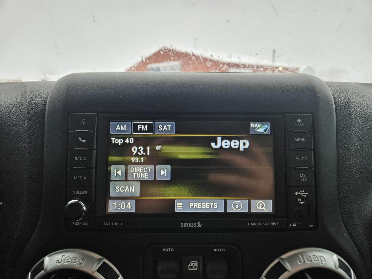 2016 Jeep Wrangler Unlimited Sahara 4WD Photo