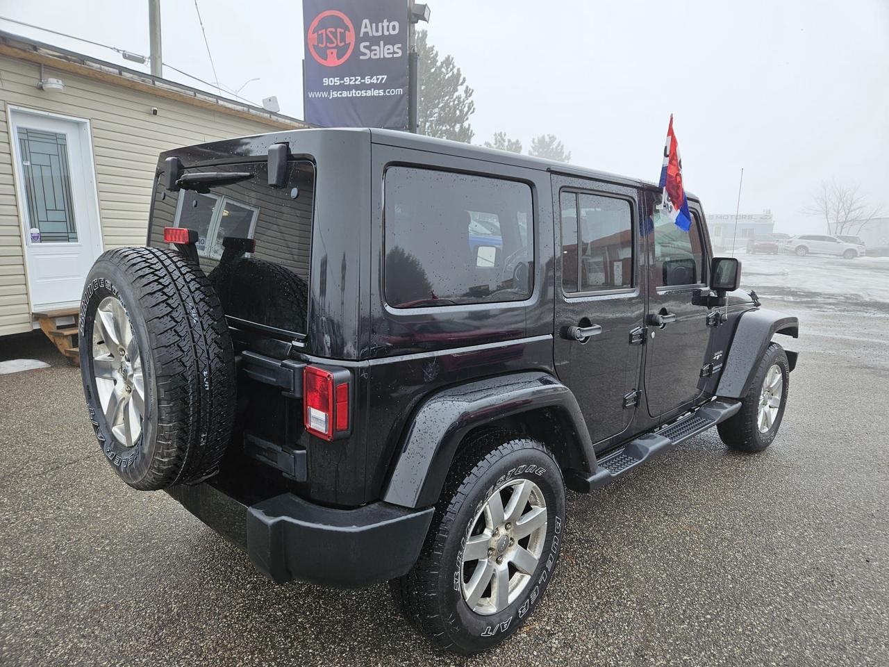 2016 Jeep Wrangler 4WD 4DR SAHARA Photo