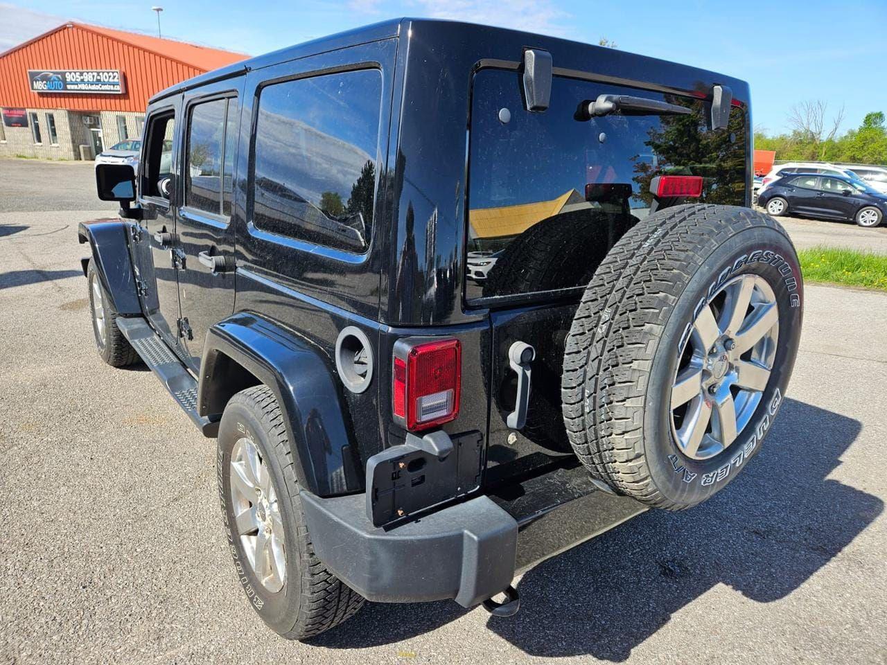 2016 Jeep Wrangler 4WD 4DR SAHARA Photo