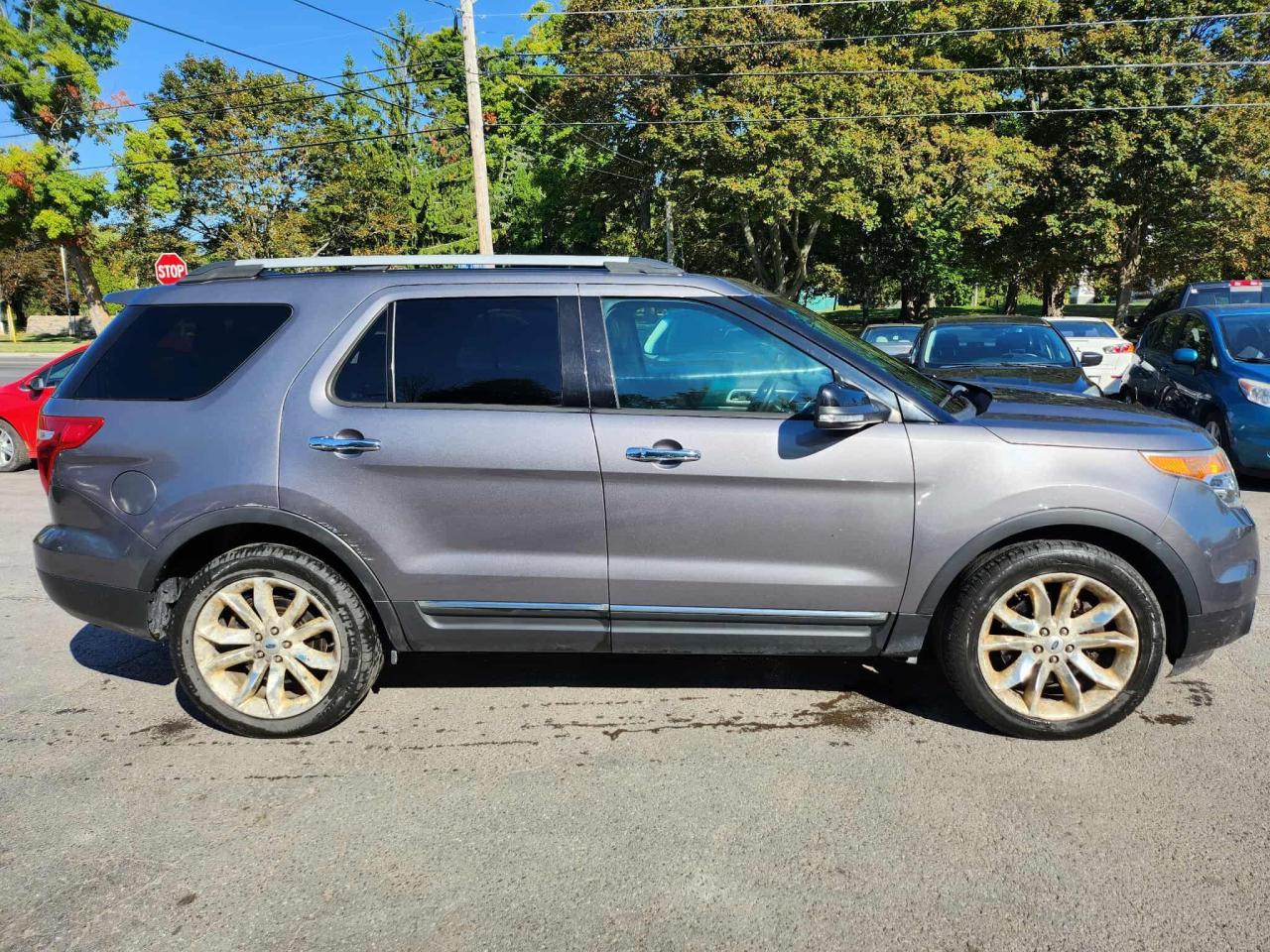 2013 Ford Explorer 4WD 4dr XLT - Photo #4