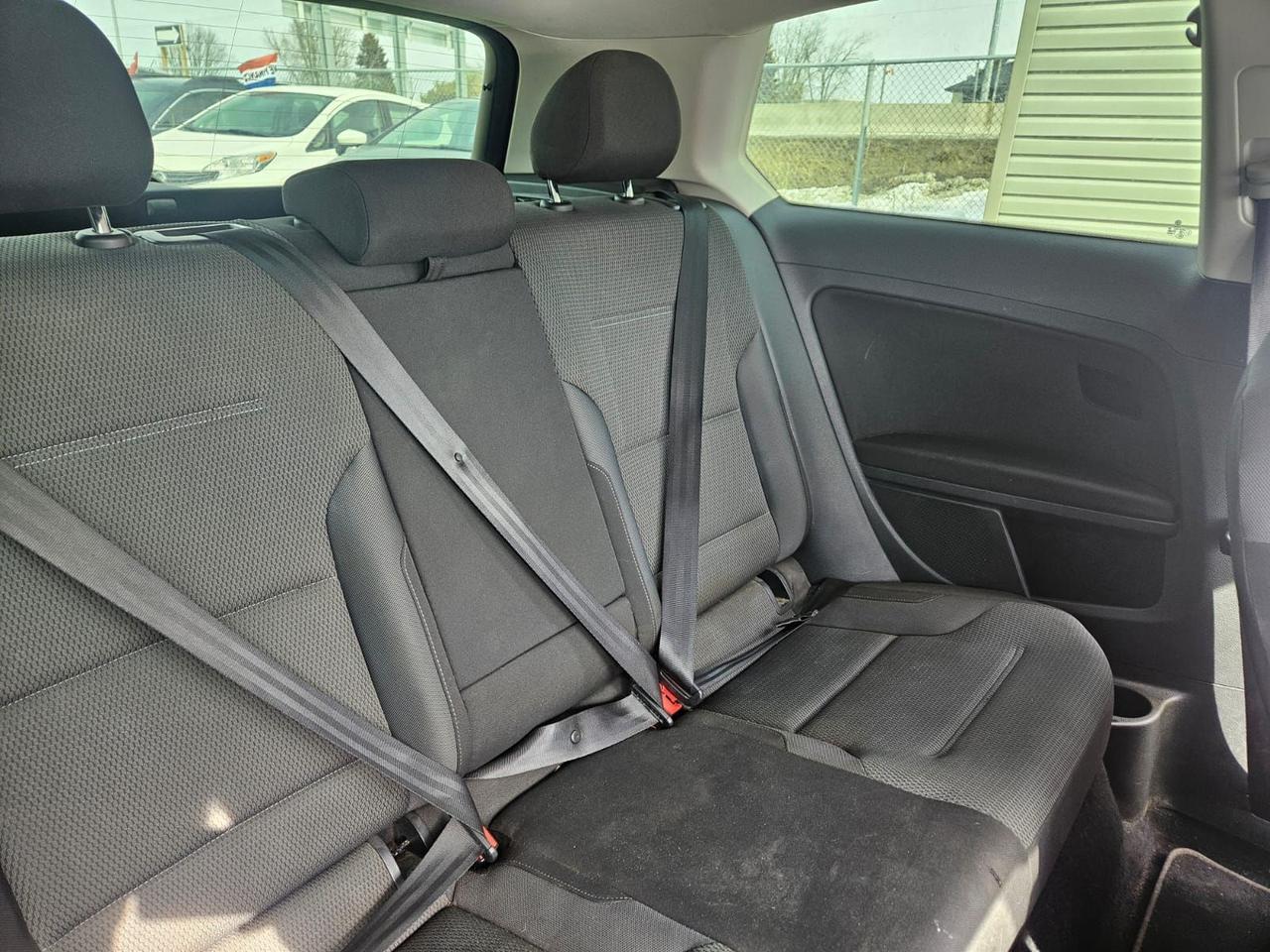 2015 Volkswagen Golf 3DR HB MAN 1.8 TSI TRENDLINE Photo