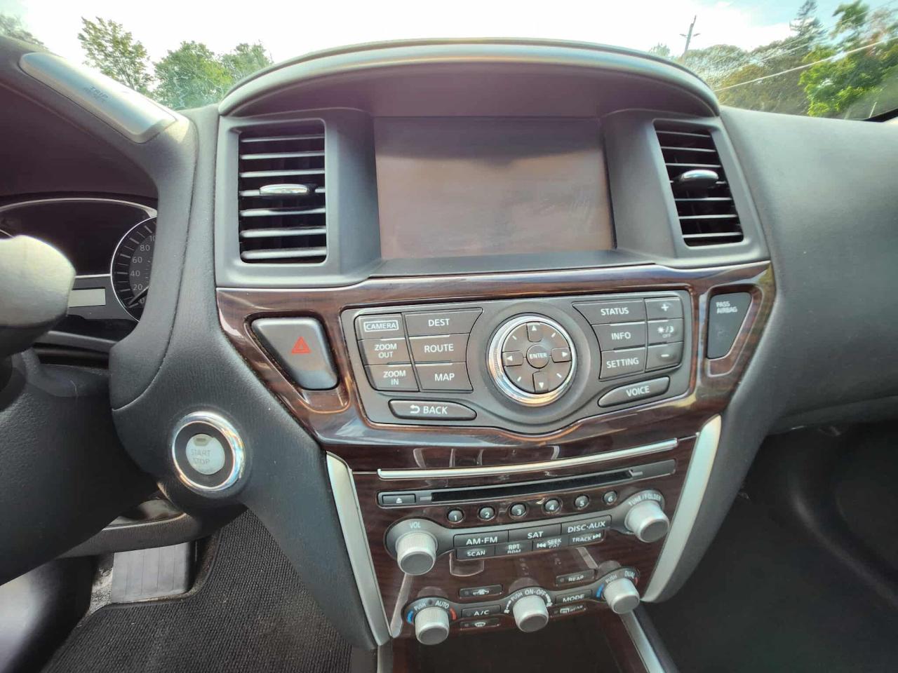 2015 Nissan Pathfinder 4WD 4dr SV - Photo #19