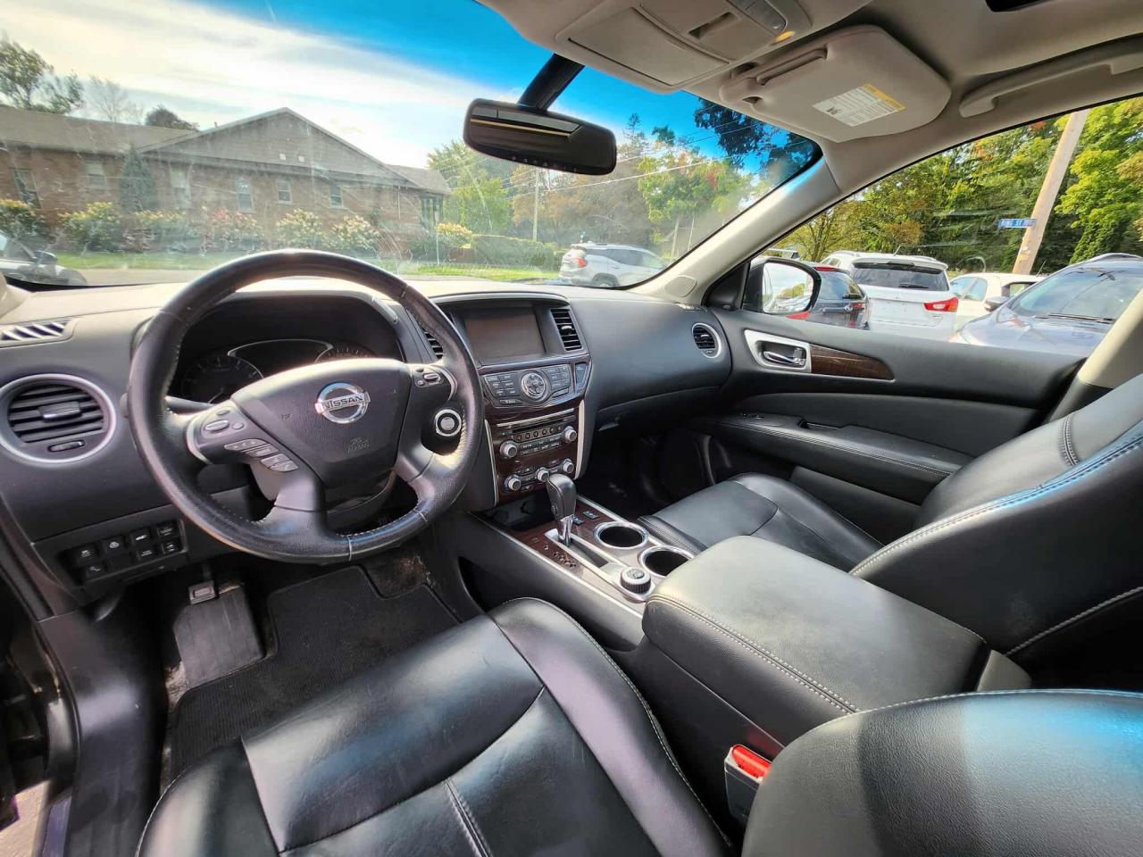 2015 Nissan Pathfinder 4WD 4dr SV - Photo #21