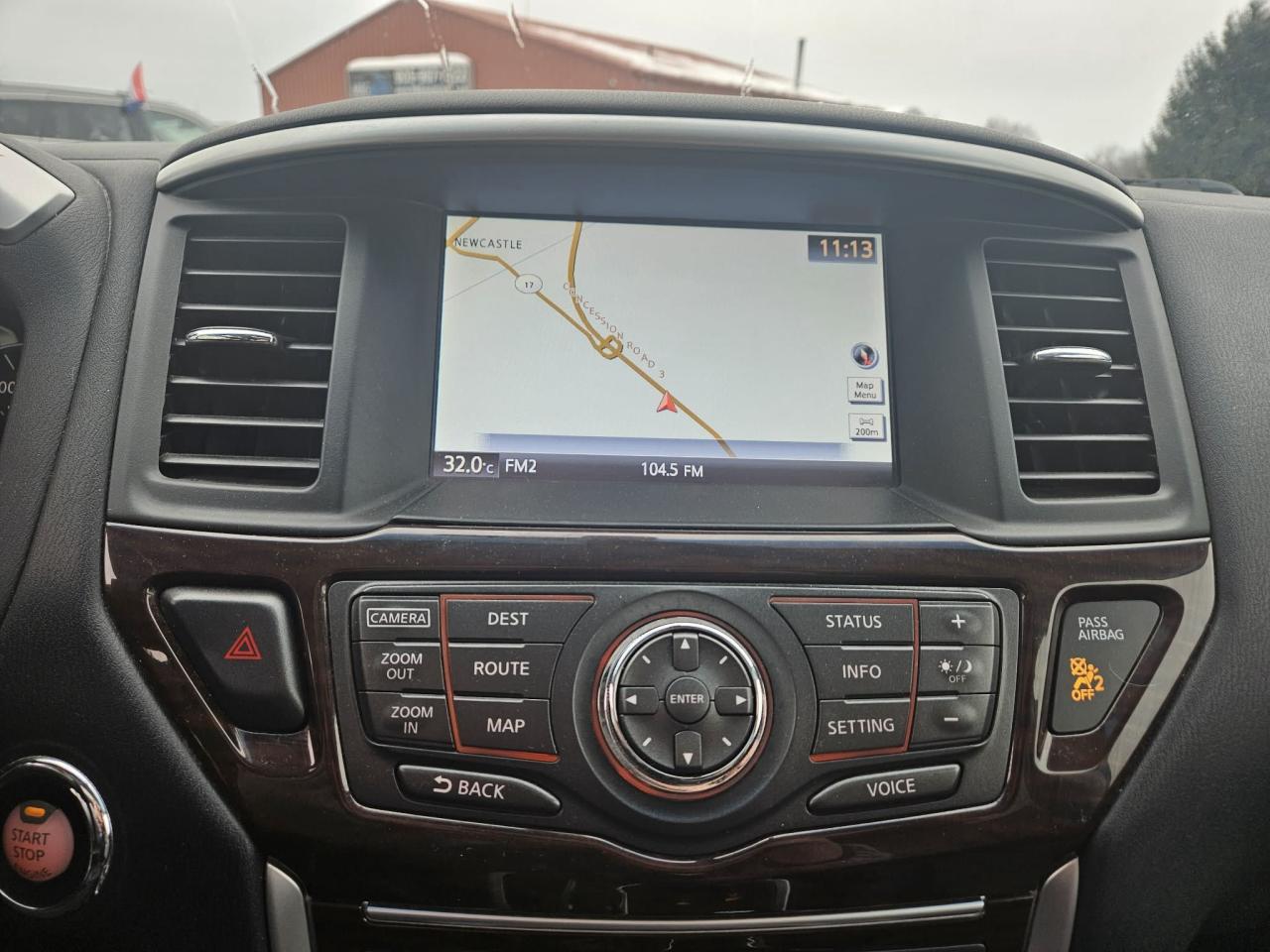 2015 Nissan Pathfinder SV Photo