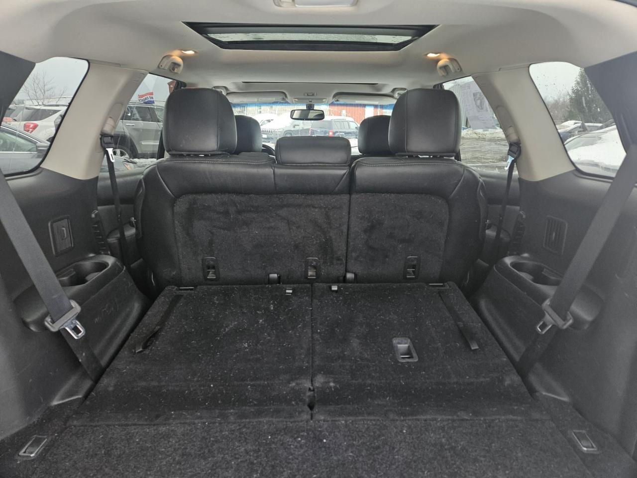 2015 Nissan Pathfinder SV Photo