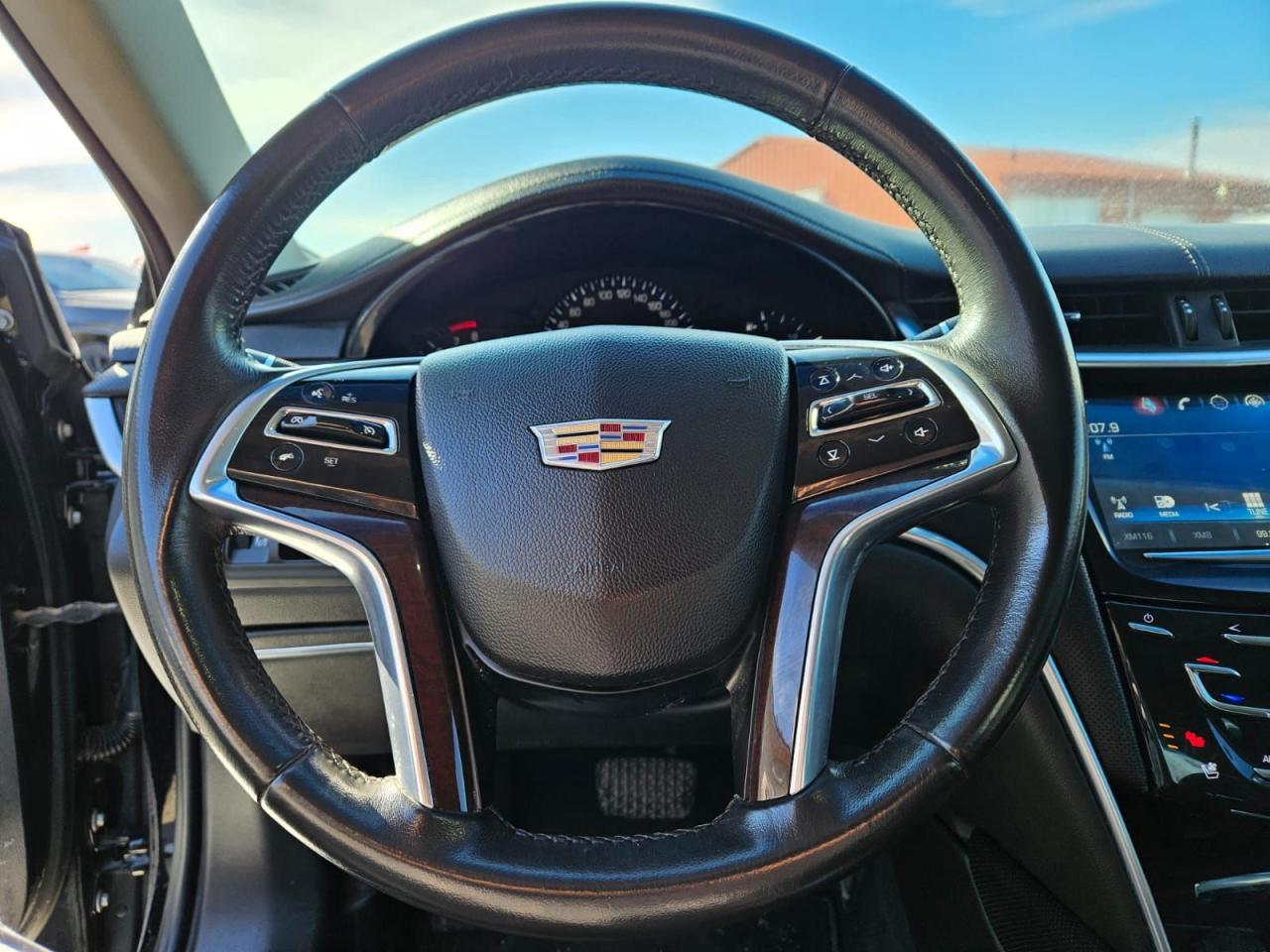 2016 Cadillac XTS 4dr Sdn FWD Photo