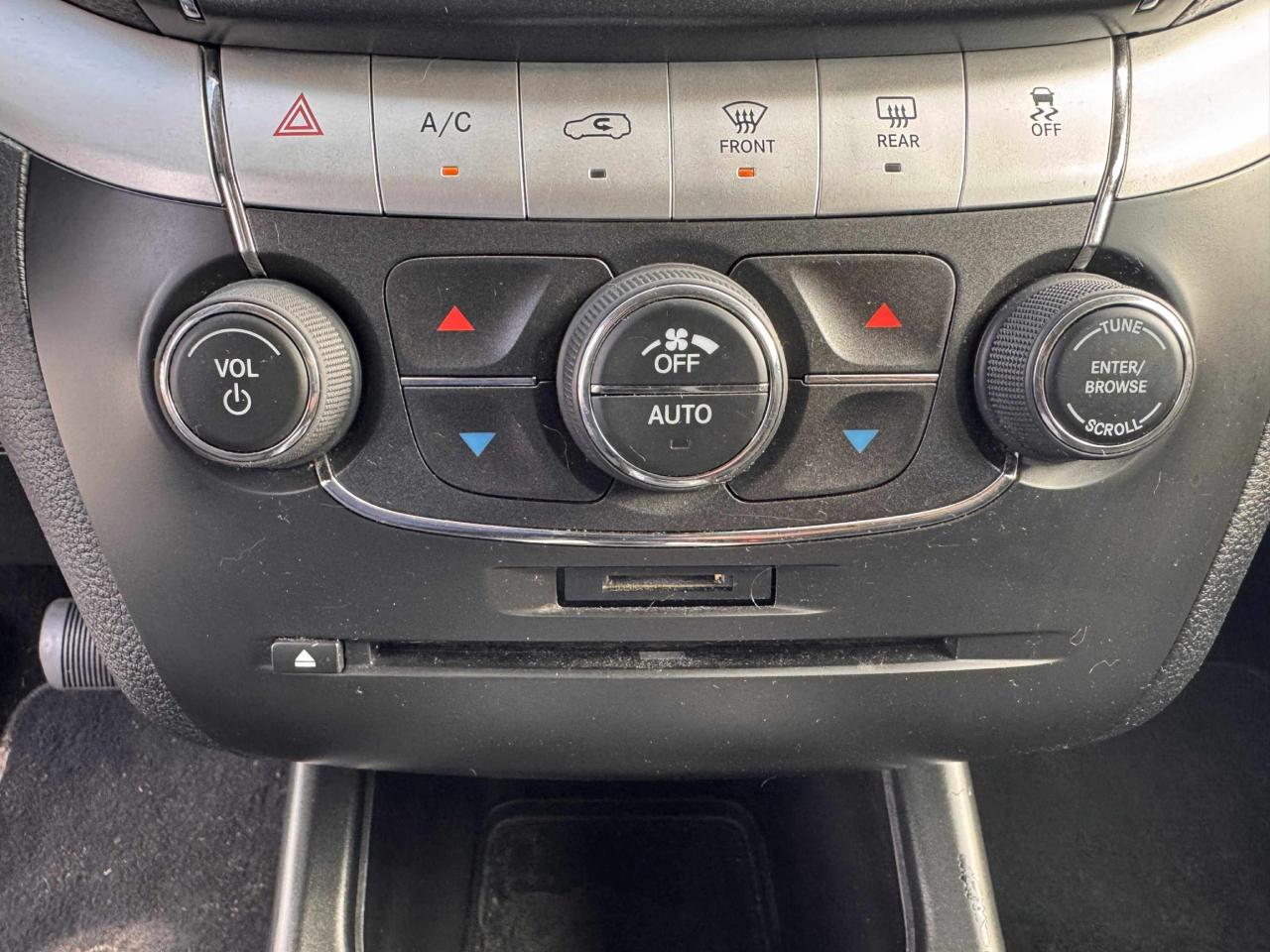 2016 Dodge Journey SXT - Photo #19