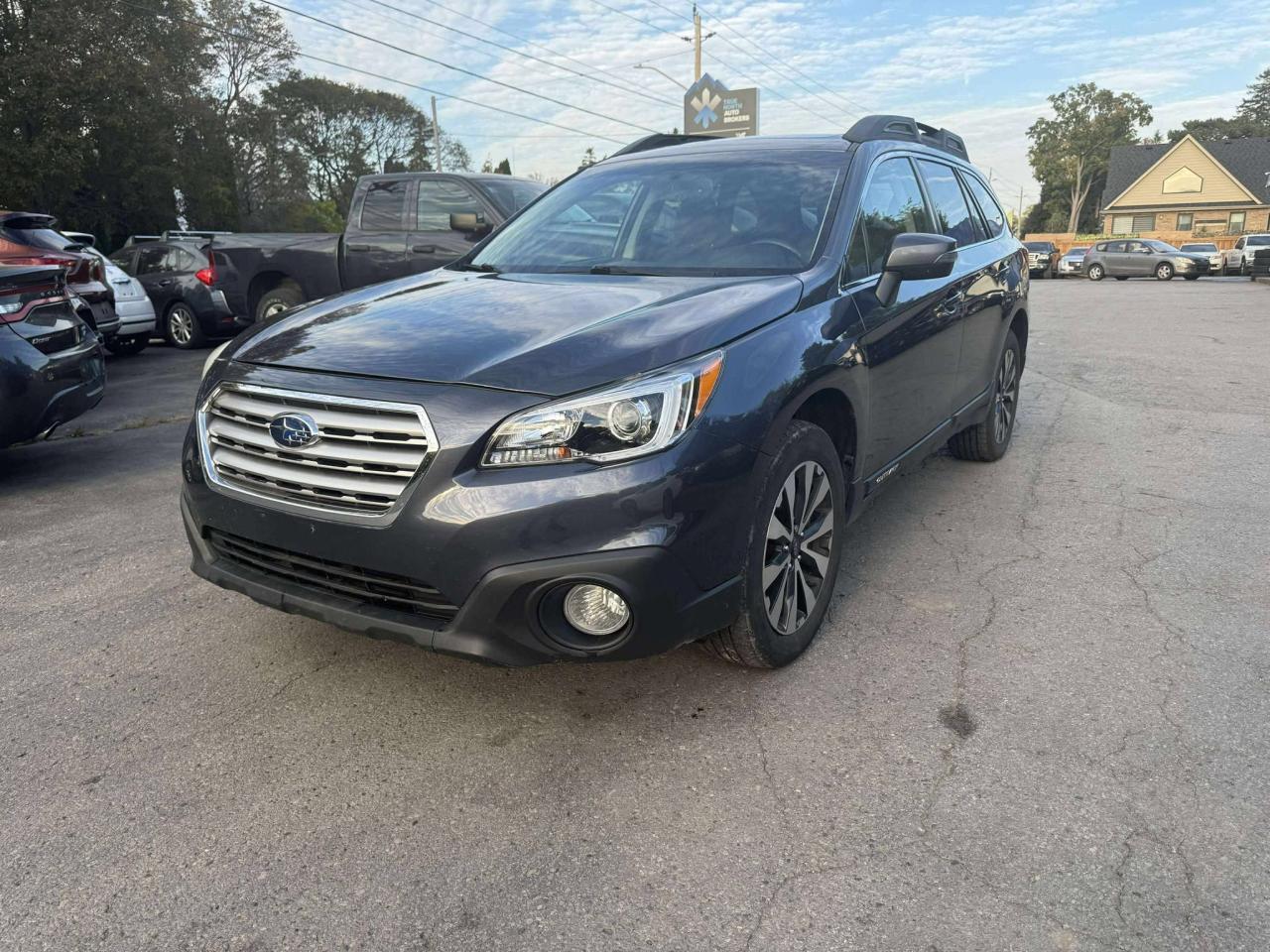 2016 Subaru Outback 2.5i w/Limited Pkg - Photo #3